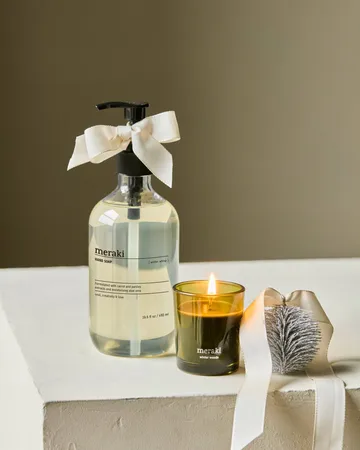 Meraki geschenkset handzeep en geurkaars - Winter Whisp, Winter Woods - Meraki