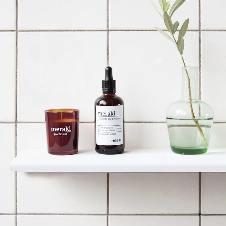 Meraki geurkaars bruin glas - 12 uur, nordic pine Meraki