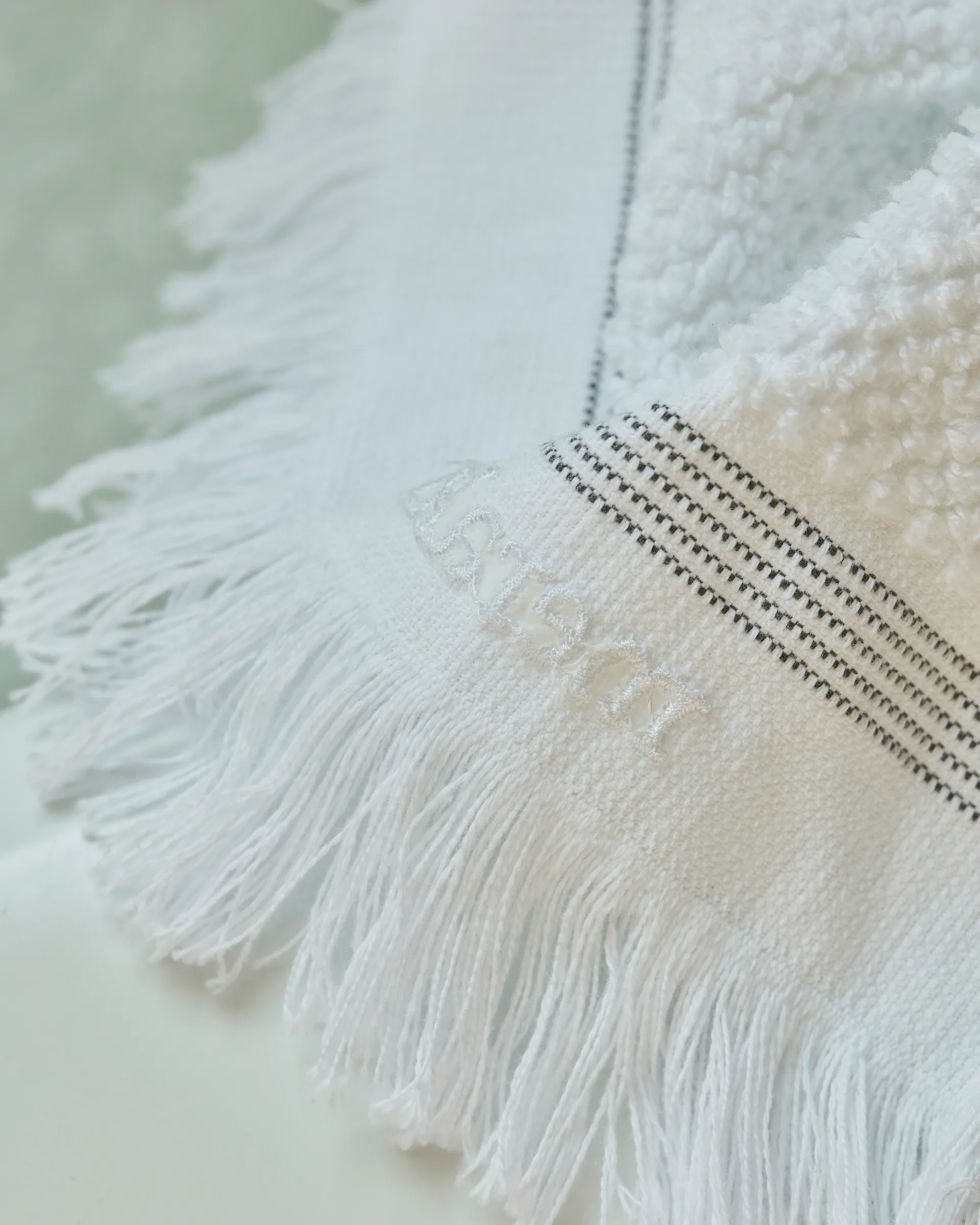 Meraki handdoek wit met grijze strepen, 100x180 cm Meraki
