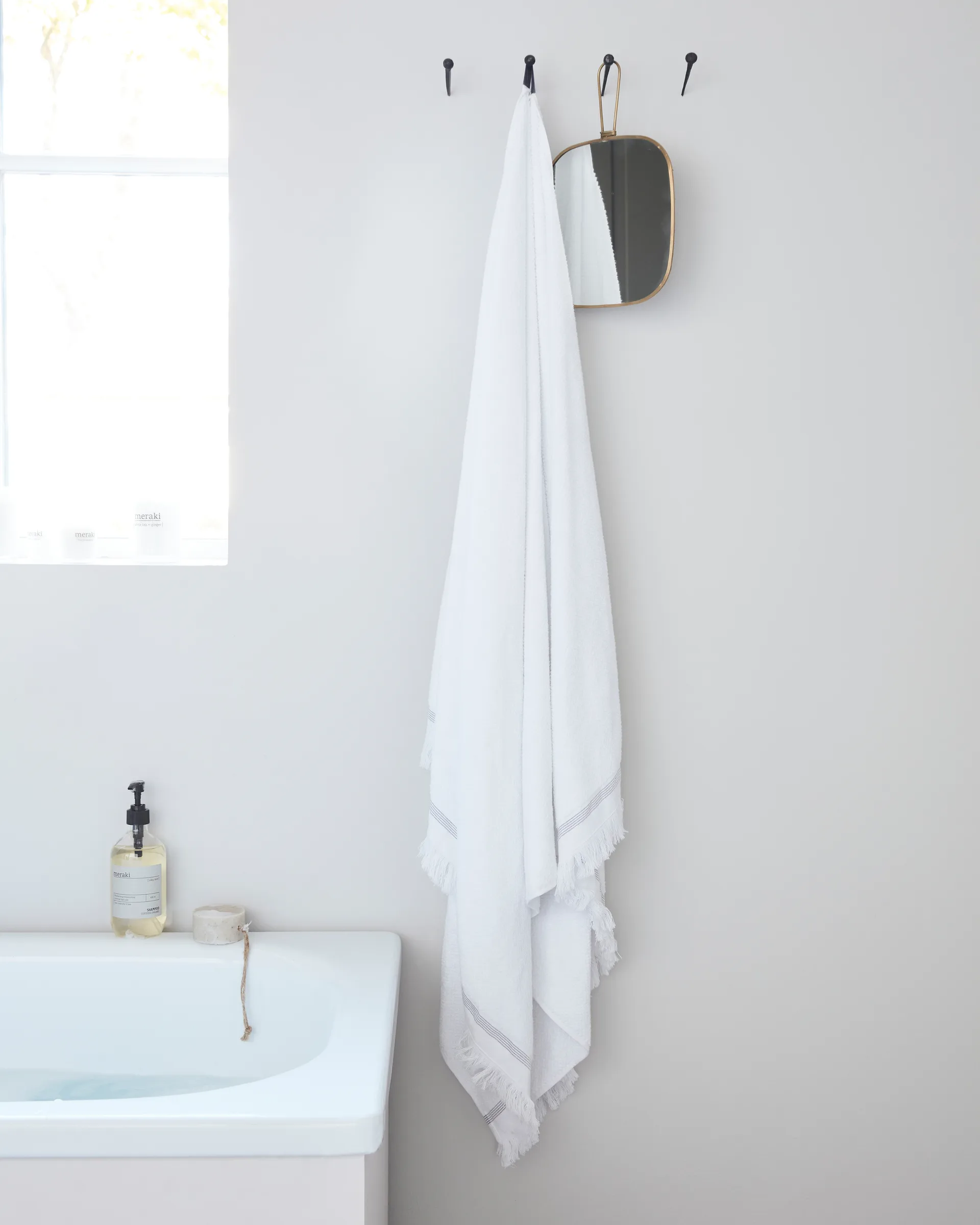 Meraki handdoek wit met grijze strepen, 100x180 cm Meraki