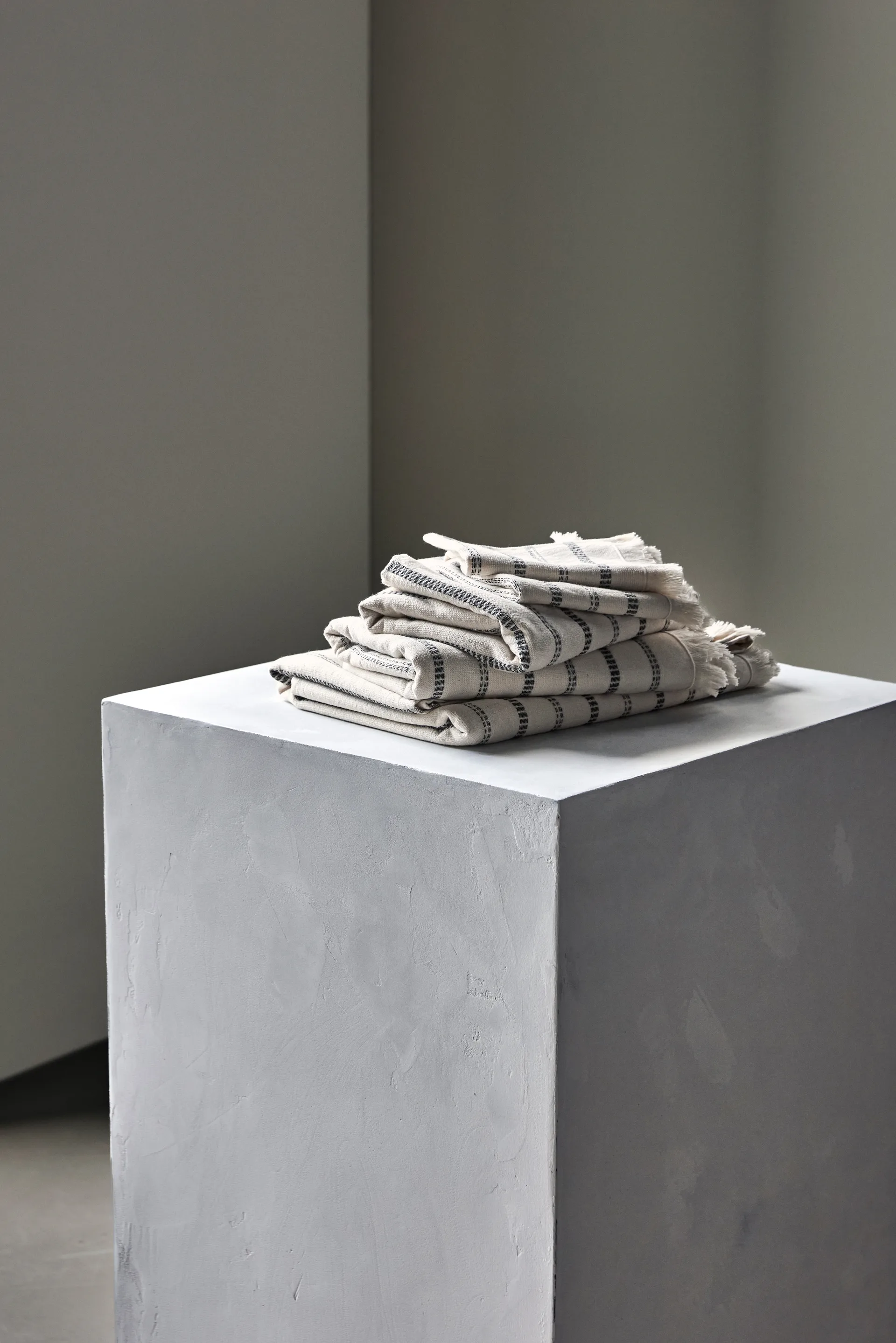 True washandje 3 stuks, Off-White-zwart Meraki