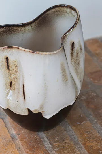 By Hand vaas small 24,5 cm - Off-white - Mette Ditmer