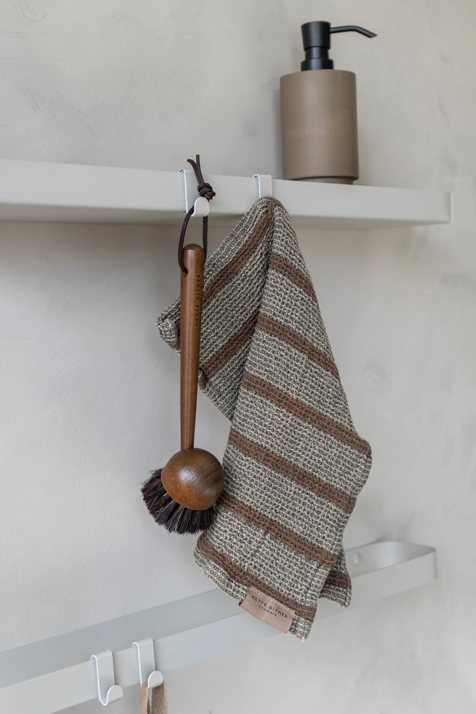 Carry haken 6-pack, Sand grey Mette Ditmer