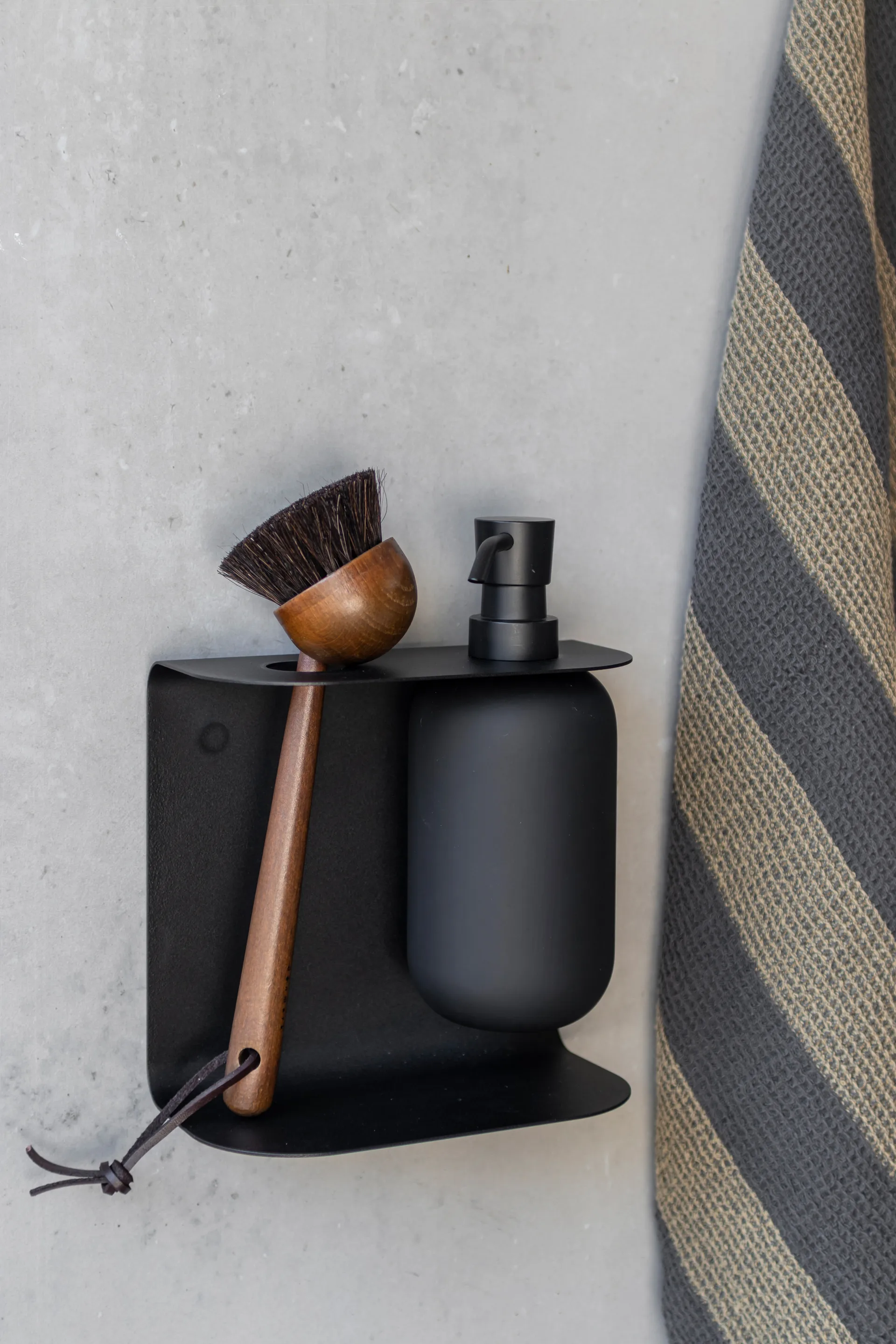 Carry wandhouder dubbel, Black Mette Ditmer