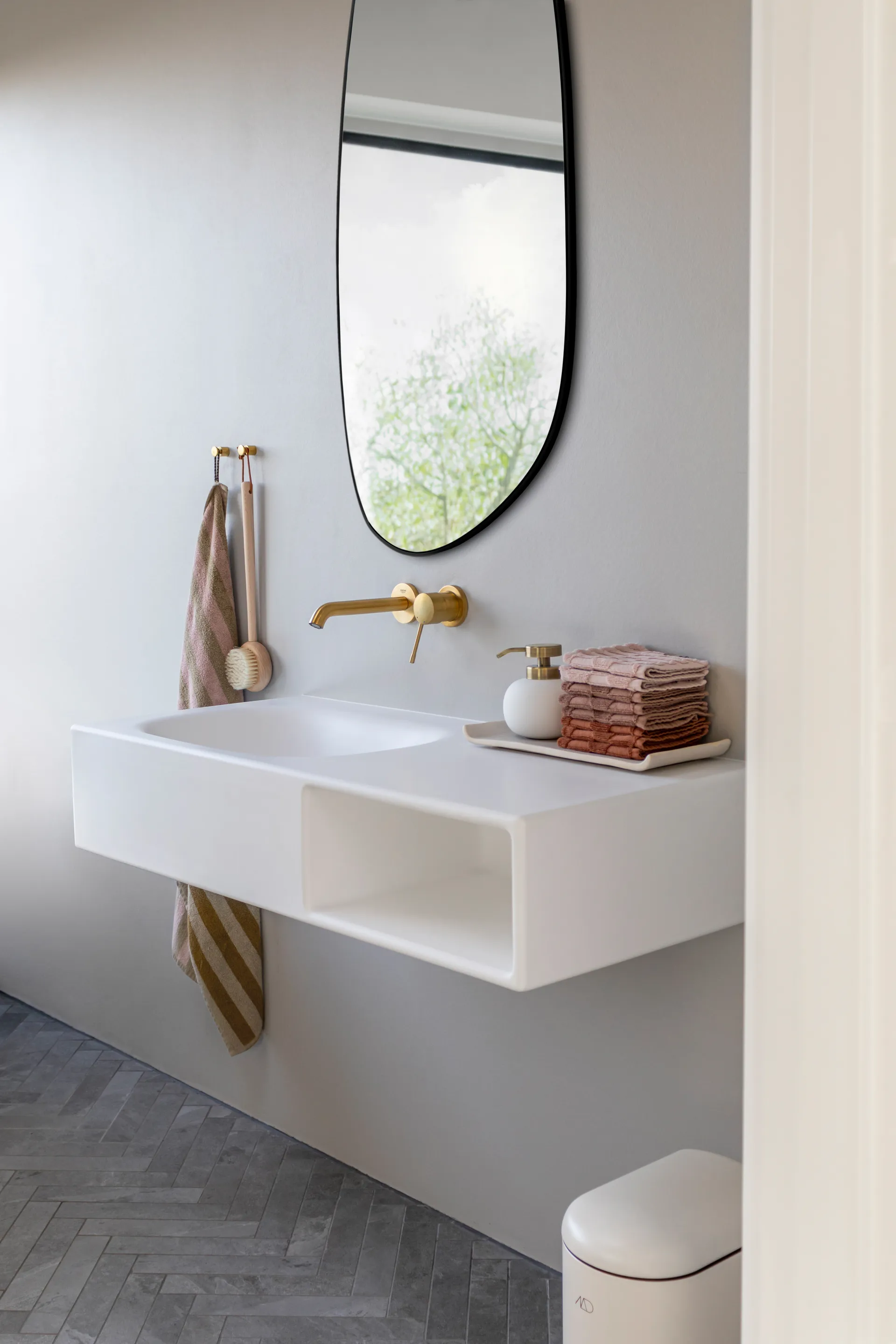 Figura spiegel large, Black Mette Ditmer