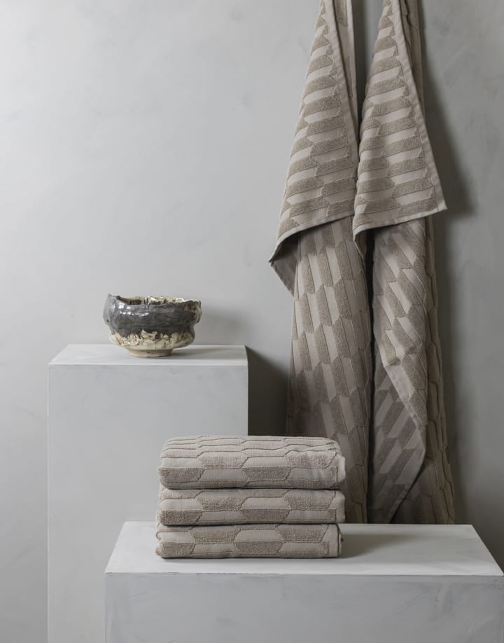 Geo badhanddoek 70x133 cm, Sand Mette Ditmer