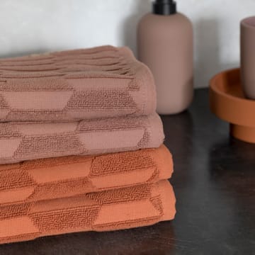 Geo handdoek 50x95 cm - Blush - Mette Ditmer
