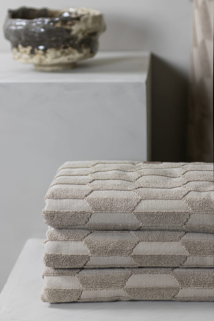 Geo handdoek 50x95 cm, Sand Mette Ditmer