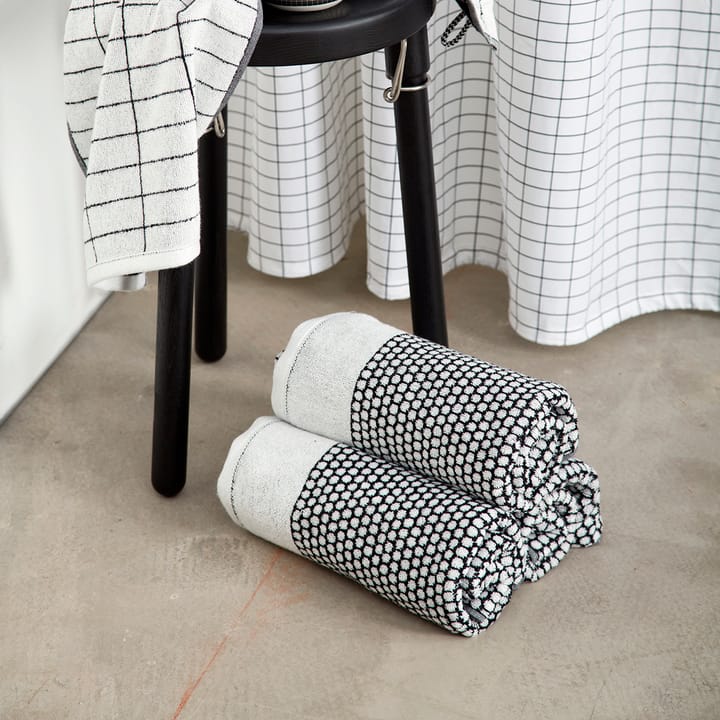 Grid badhanddoek 70x140 cm - Zwart-off white - Mette Ditmer