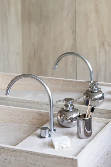 Lotus zeepdispenser laag - Chrome - Mette Ditmer