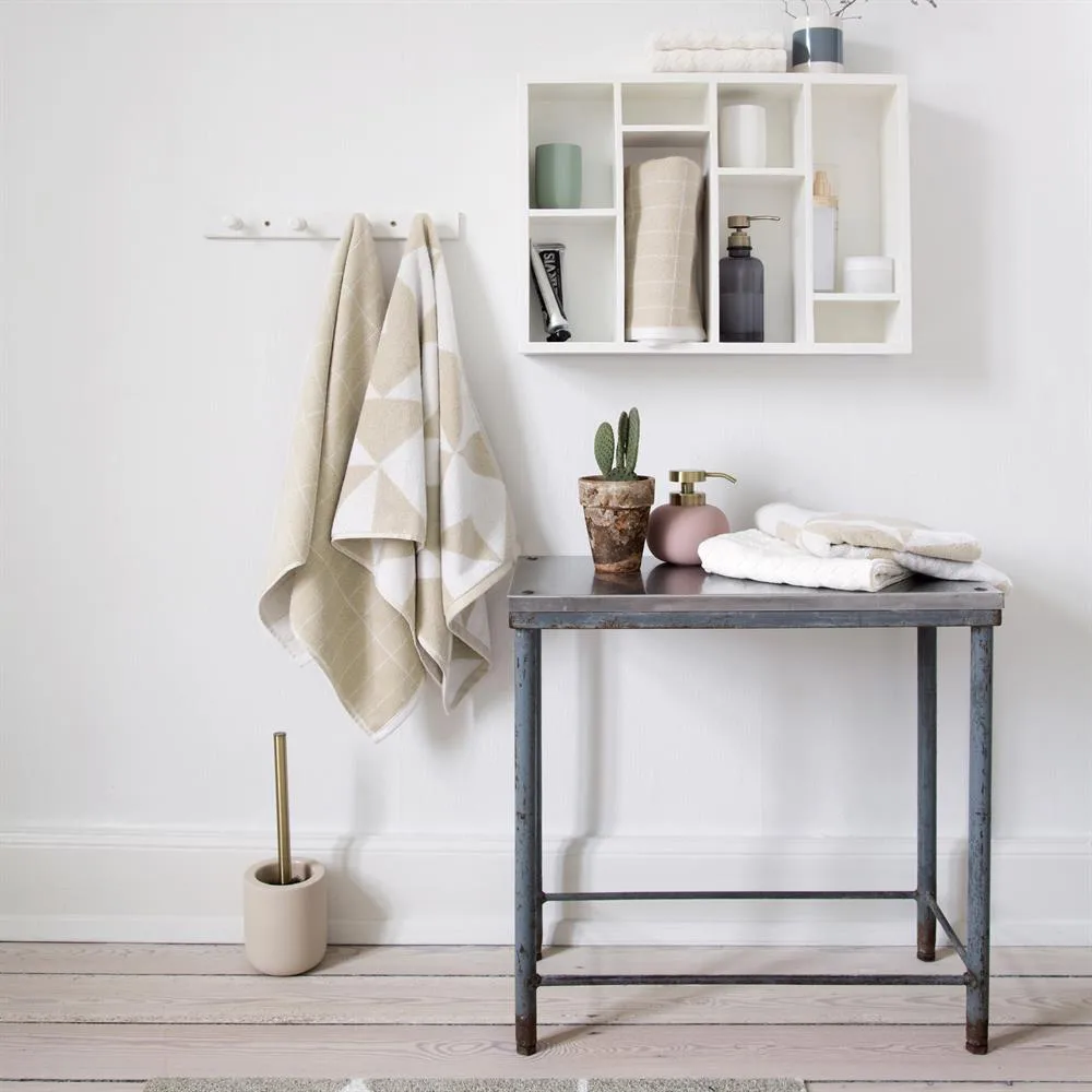 Lotus zeepdispenser, roze Mette Ditmer