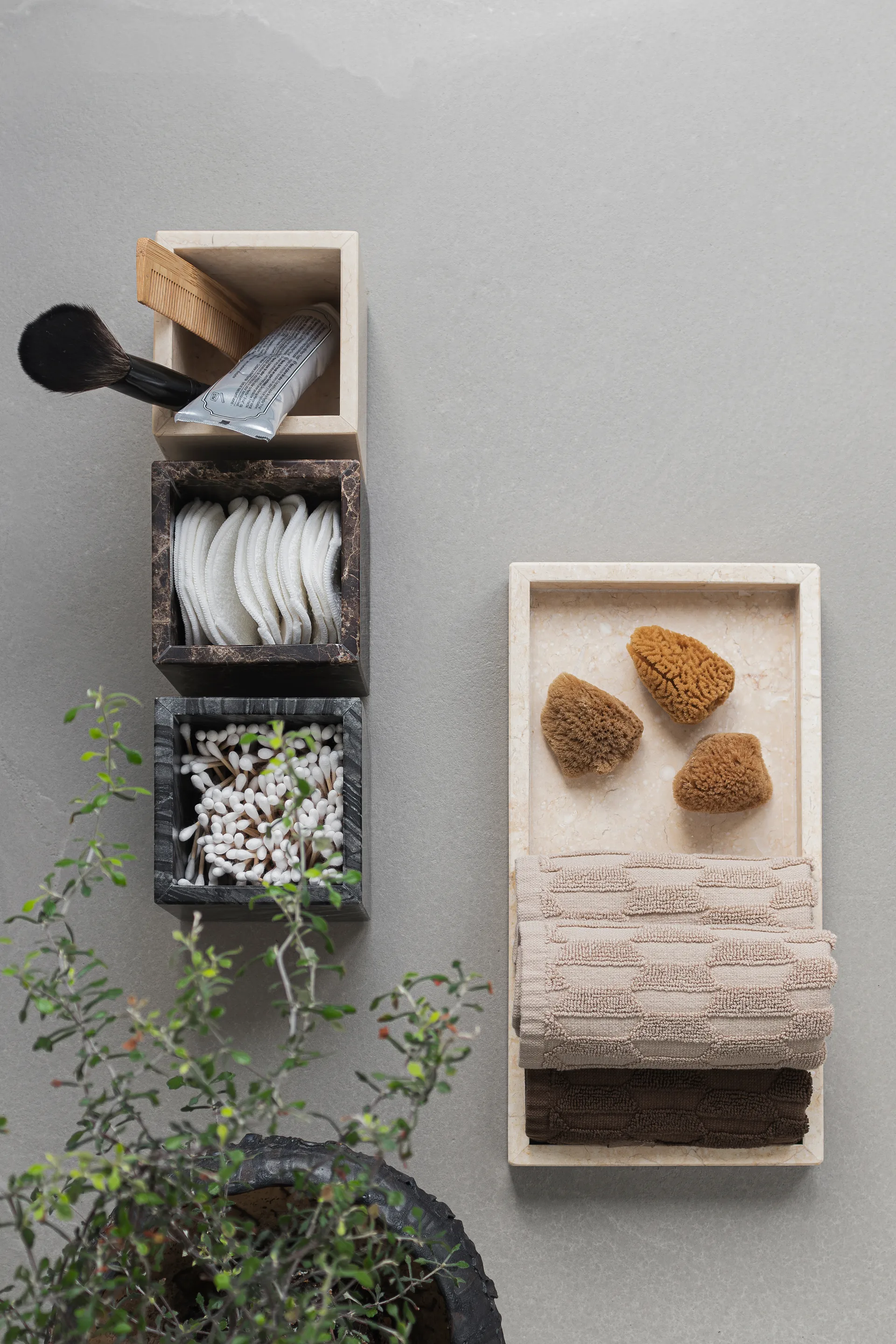 Marble cube 8,5x8,5 cm, Brown Mette Ditmer