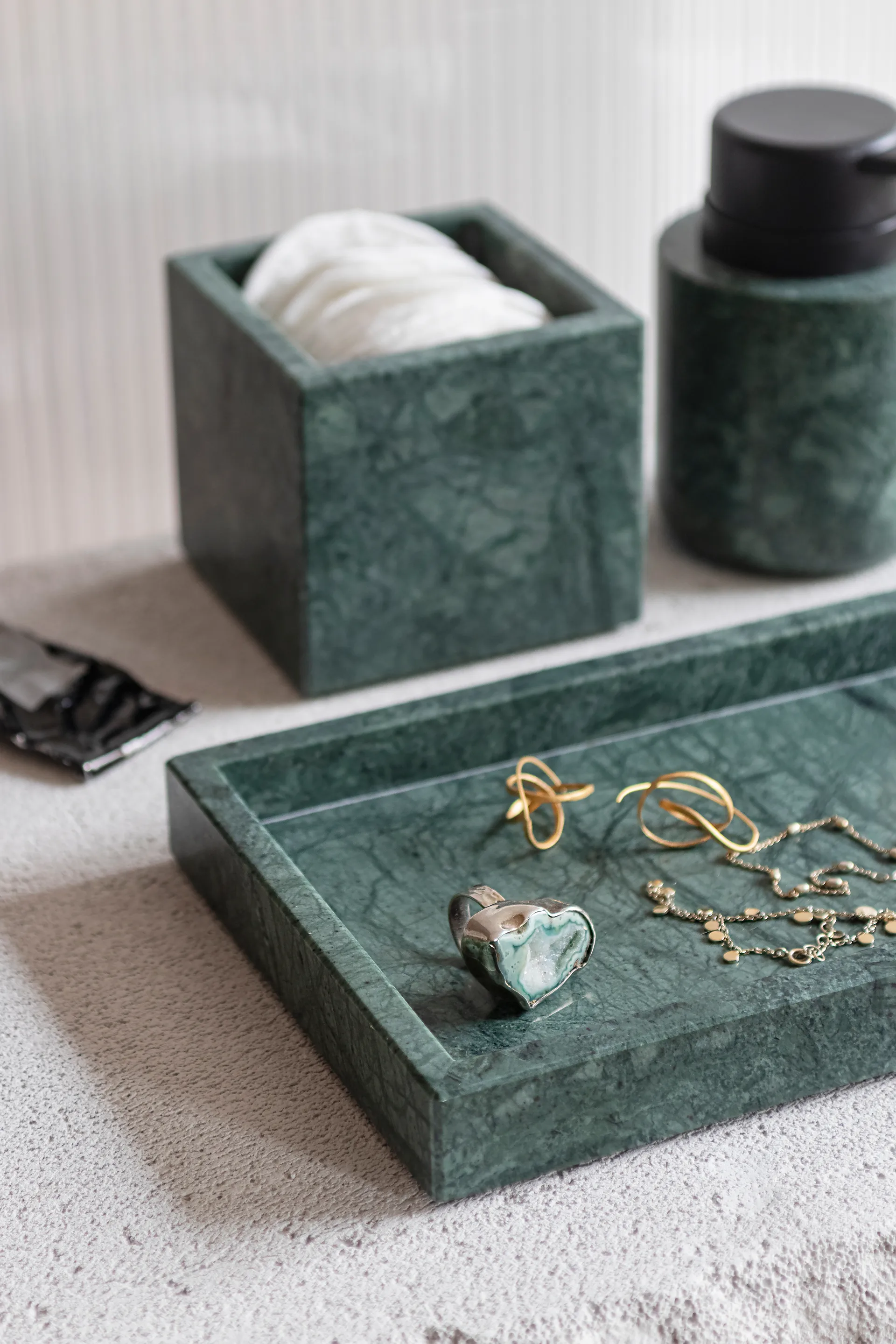 Marble decoratie dienblad 16x31 cm, Donker bos Mette Ditmer