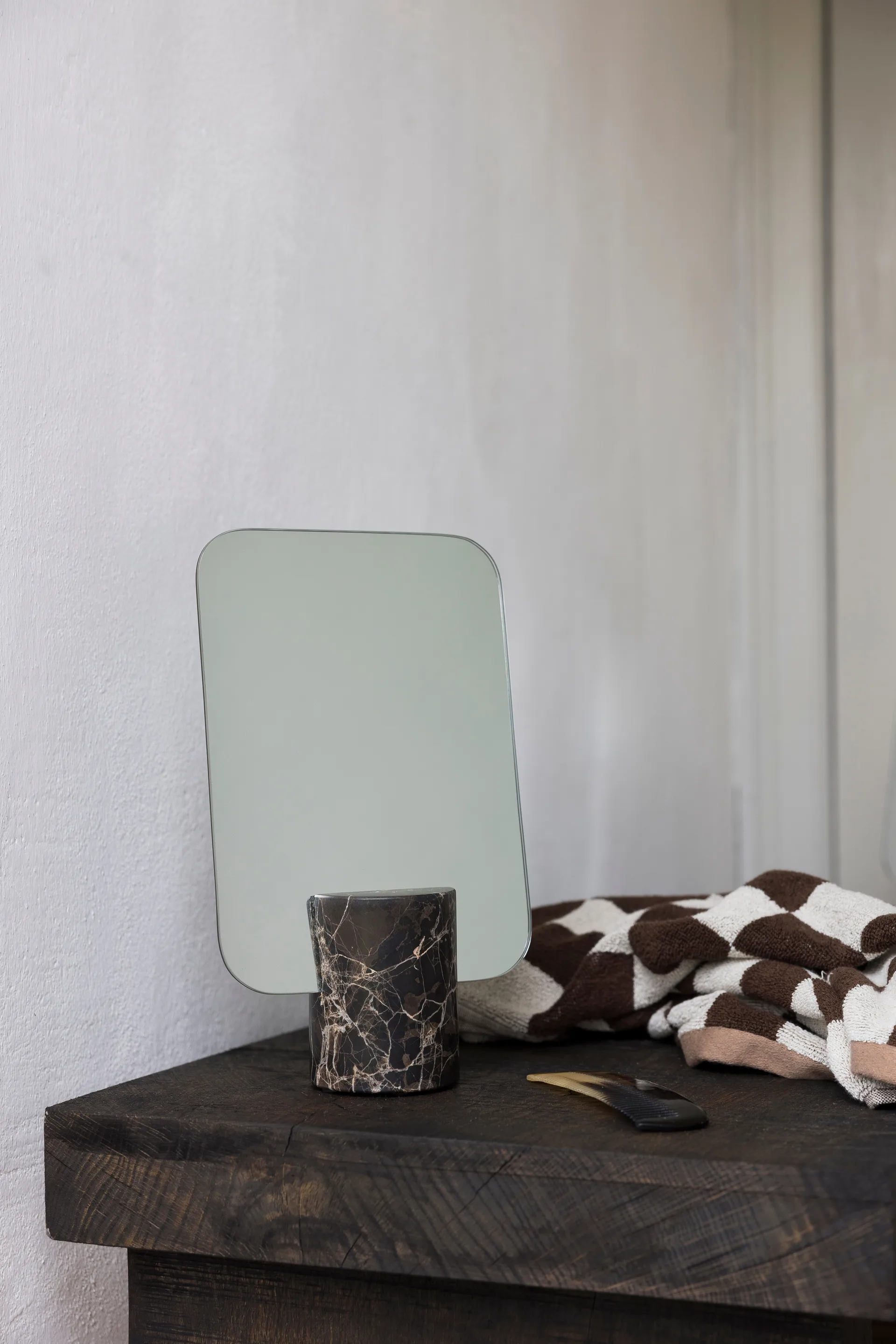 Marble tafelspiegel, Brown, 30 cm Mette Ditmer