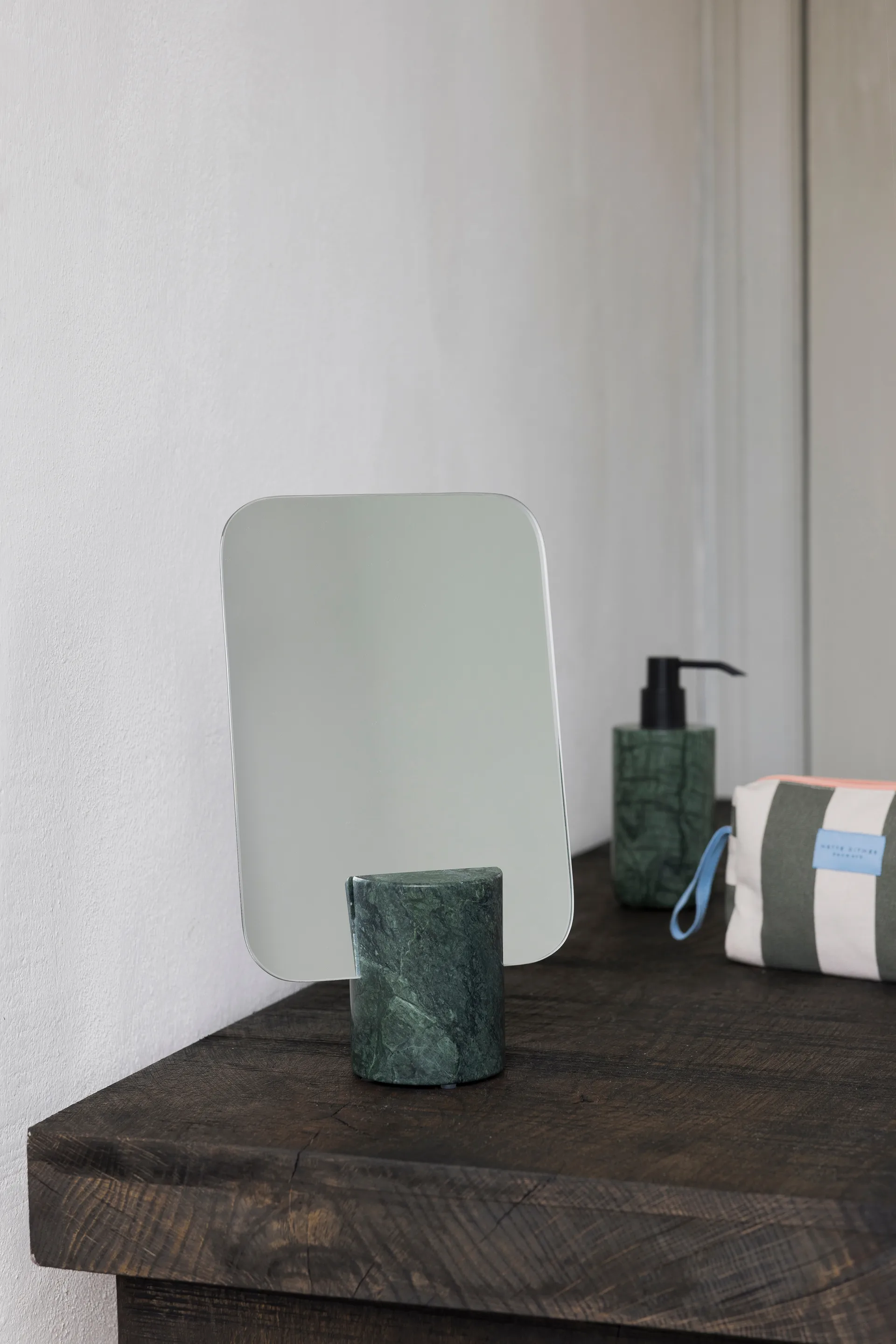 Marble tafelspiegel, Dark forest, 30 cm Mette Ditmer