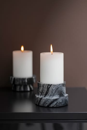 Marmeren kaarsenhouder voor blokkaarsen van 6,5 cm - Zwart-grijs - Mette Ditmer
