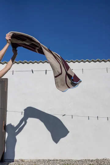 Nova Arte badhanddoek 70x133 cm - Wine-sand - Mette Ditmer