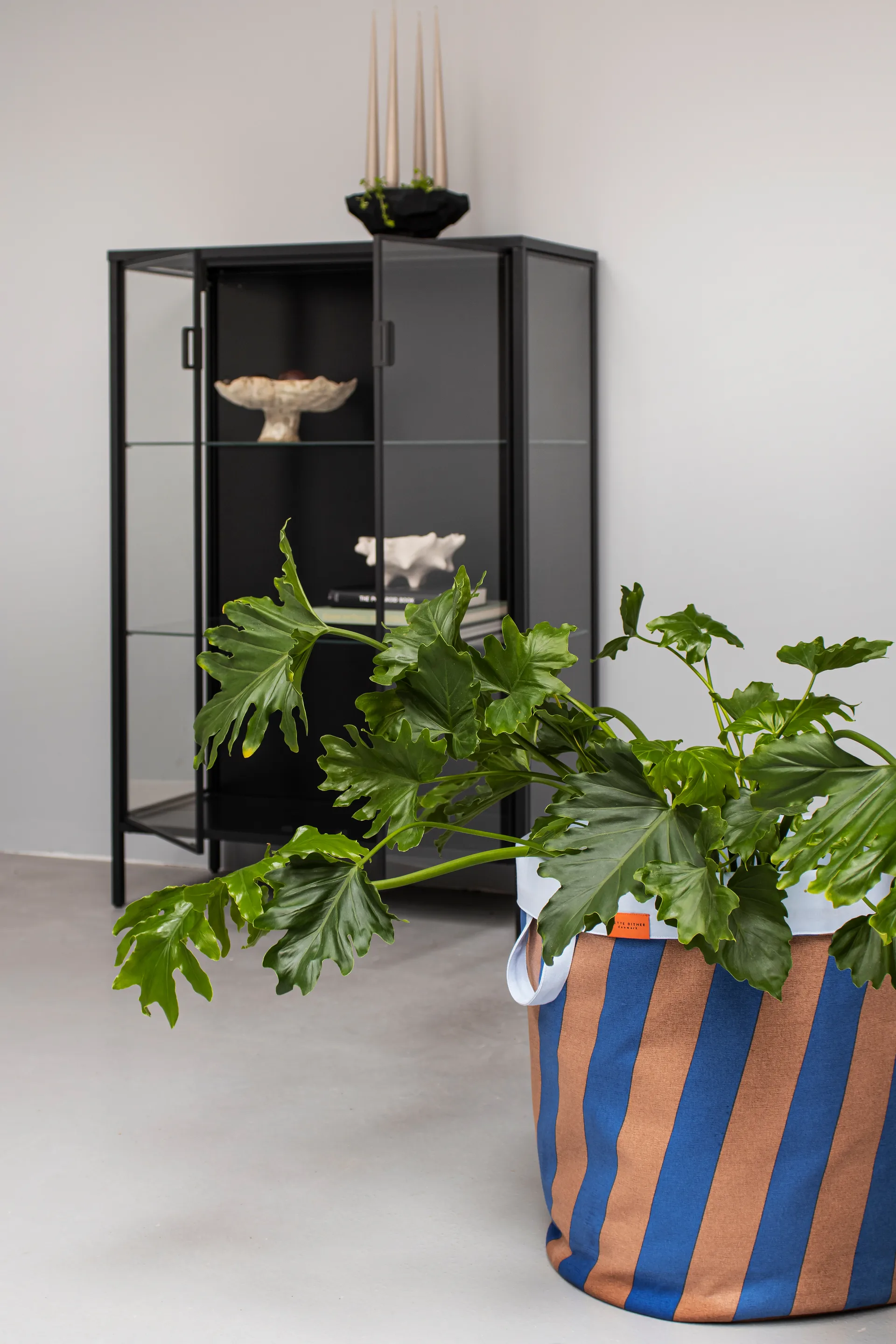 Nova Arte wasmand 40x40x50 cm, Cobalt-blush Mette Ditmer