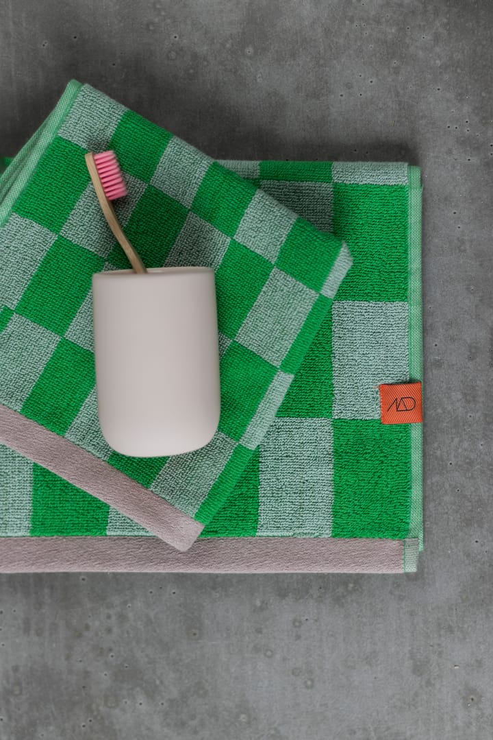 Retro handdoek 50x90 cm, Classic green Mette Ditmer