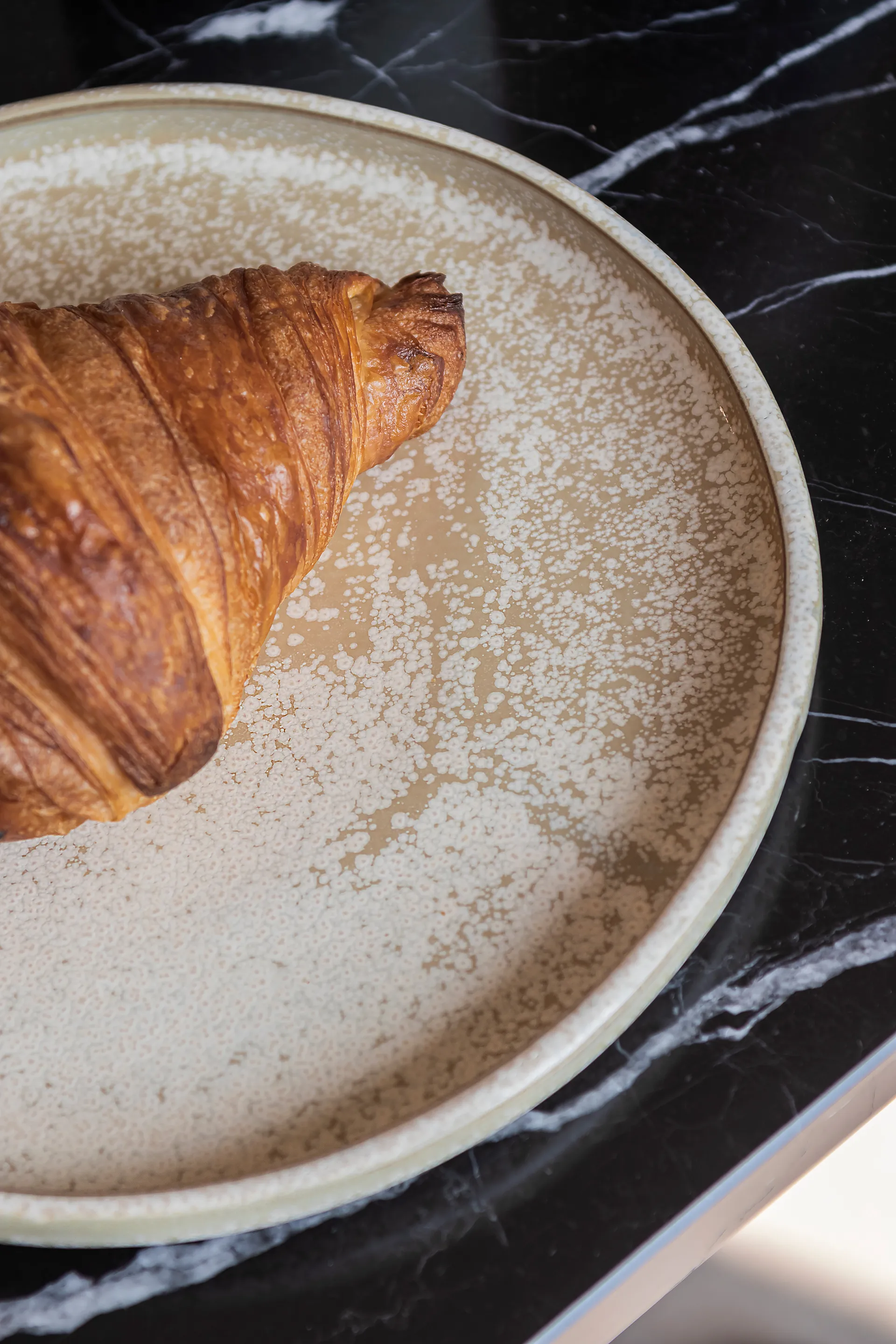 Sand Grain bord Ø20 cm, Straw Mette Ditmer