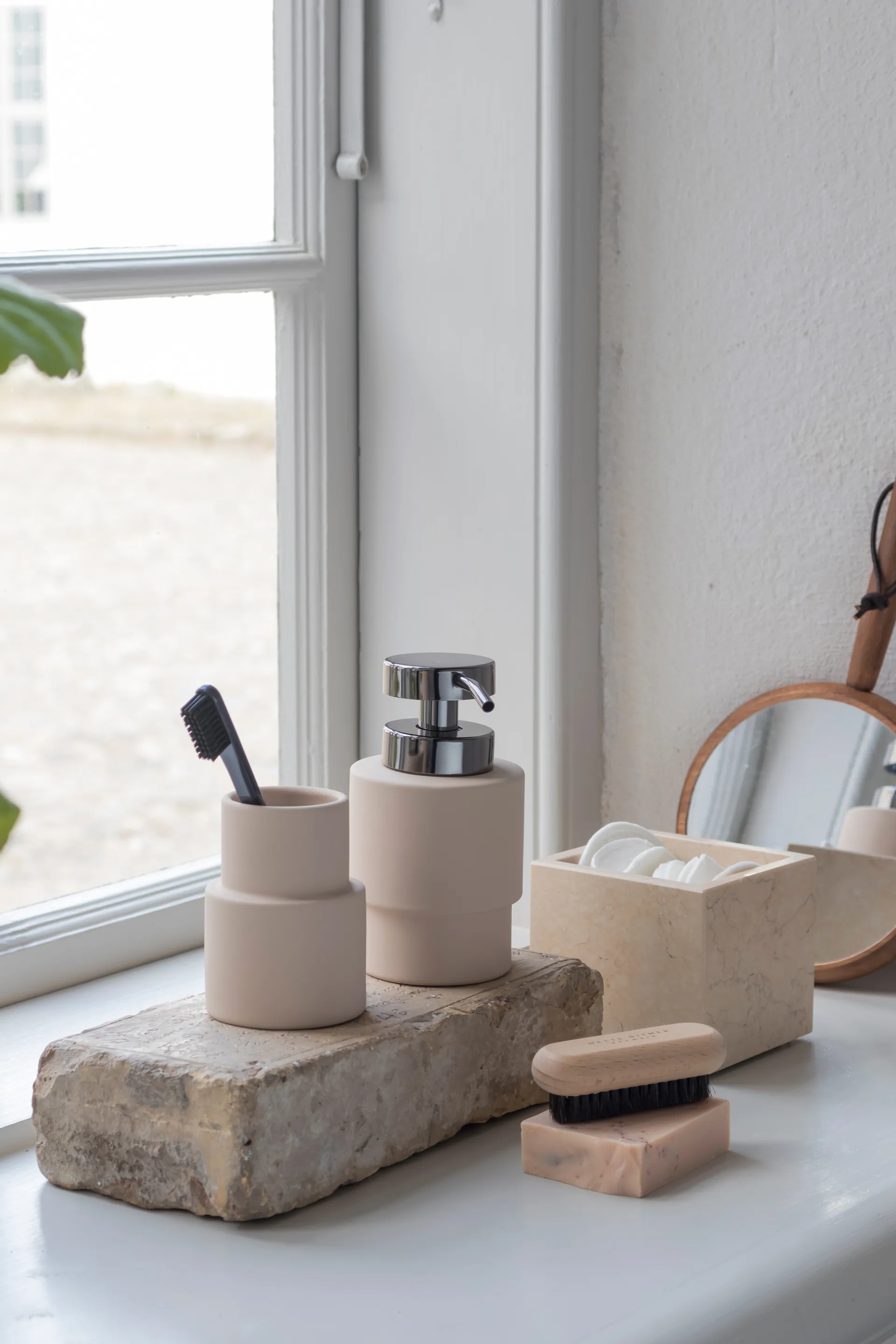 Shades zeepdispenser hoog, Linen Mette Ditmer