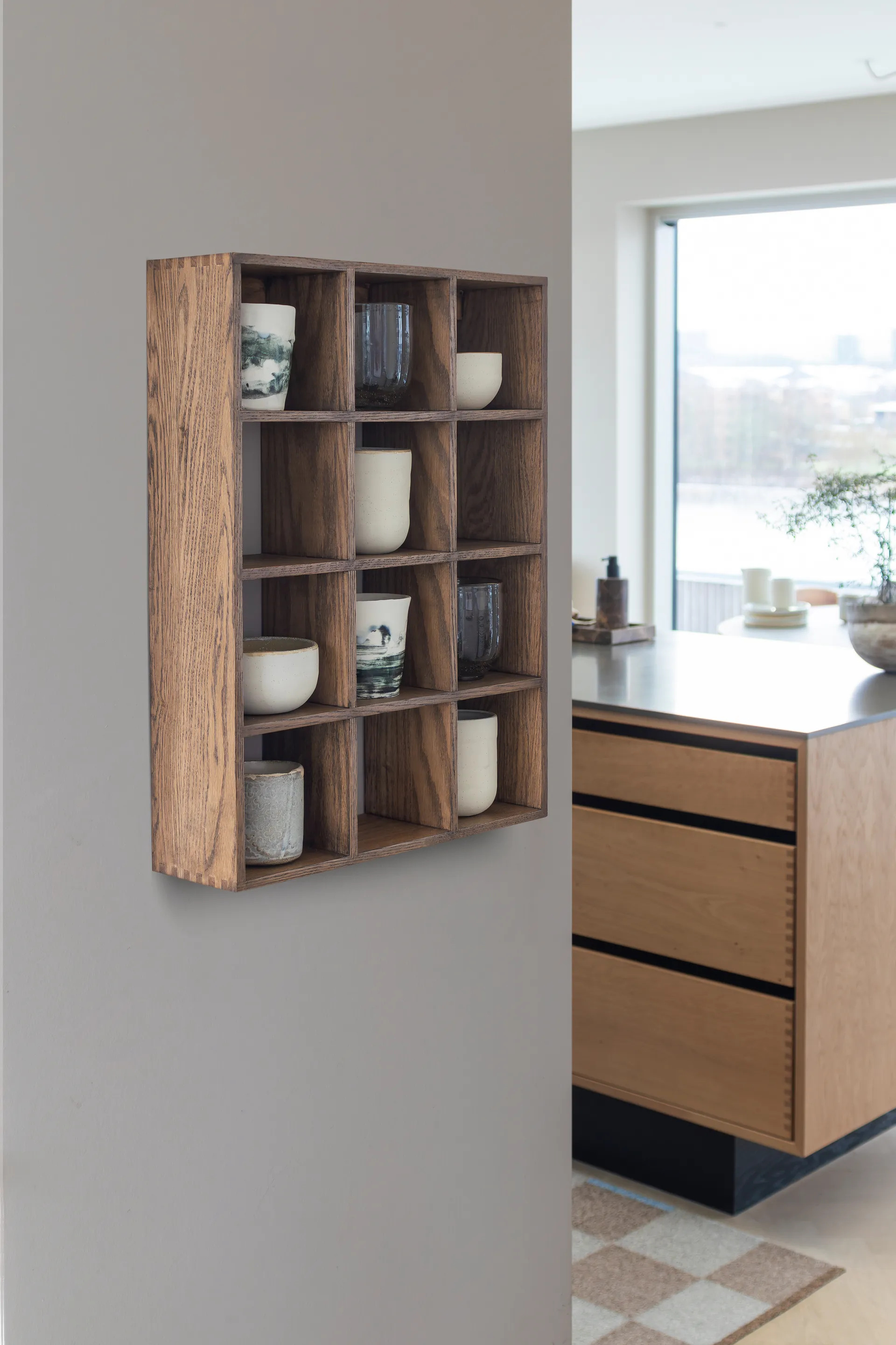 Showcase wandplank 40x53 cm, Dark oiled oak Mette Ditmer