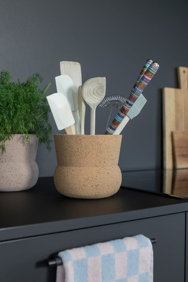 Stone bloempot Ø17 cm, Ochre Mette Ditmer