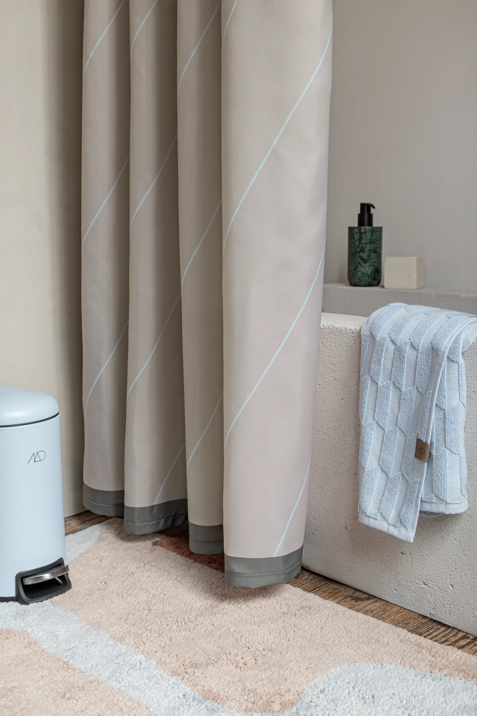 Subtle douchegordijn 150x200 cm, Mintgroen Mette Ditmer