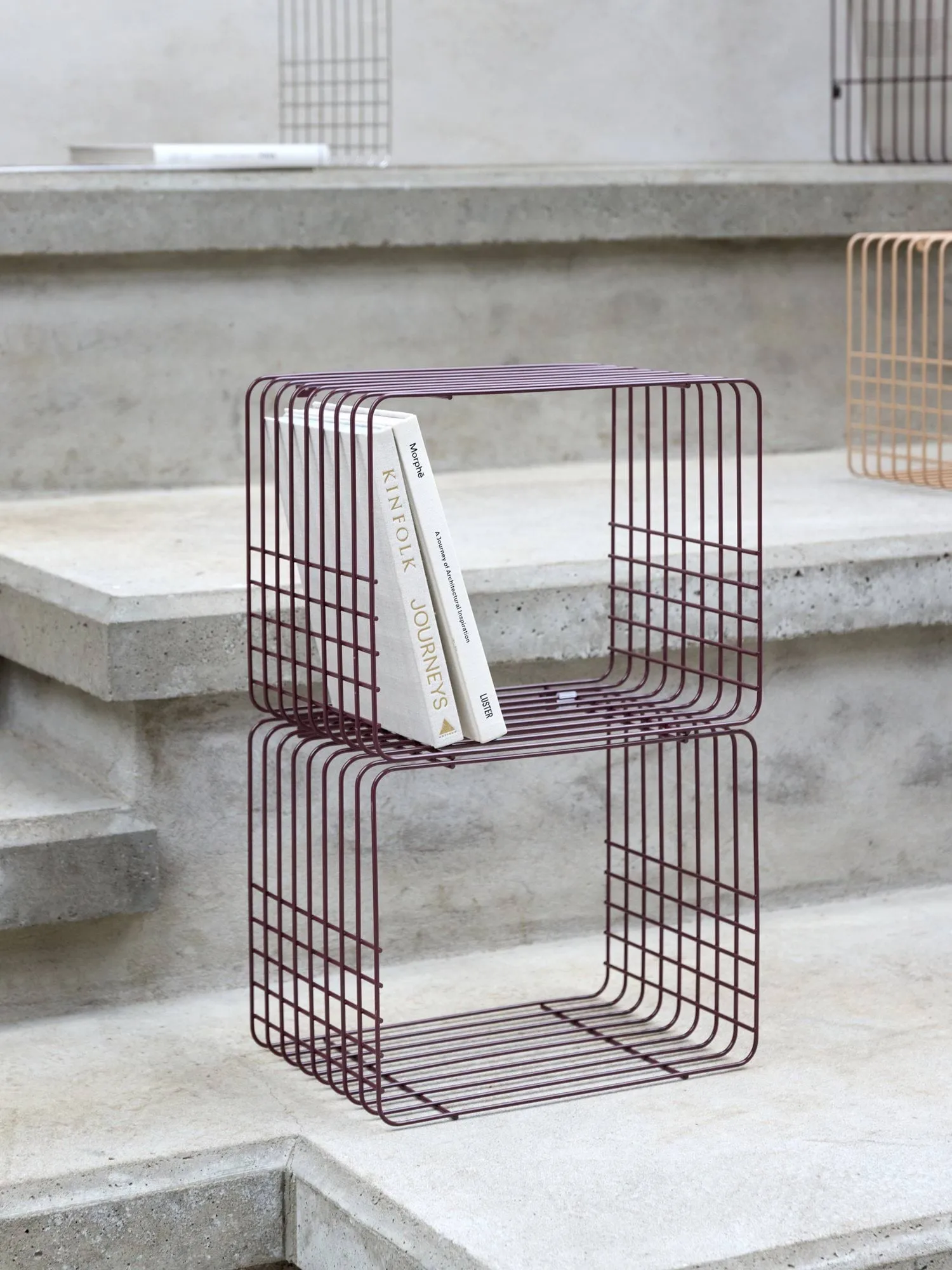 Wire wandplank, Short, rood, 26x38x30,5 cm Mette Ditmer