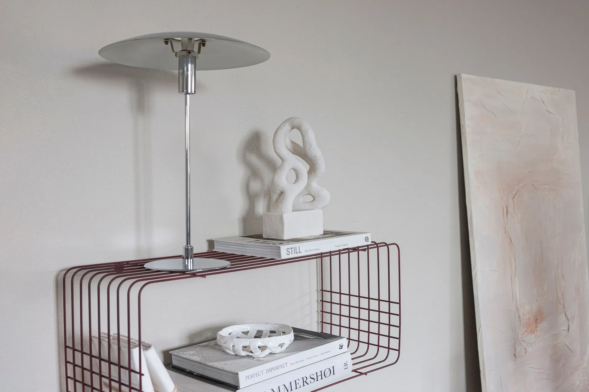 Wire wandplank, Wine, 31x70x26 cm Mette Ditmer