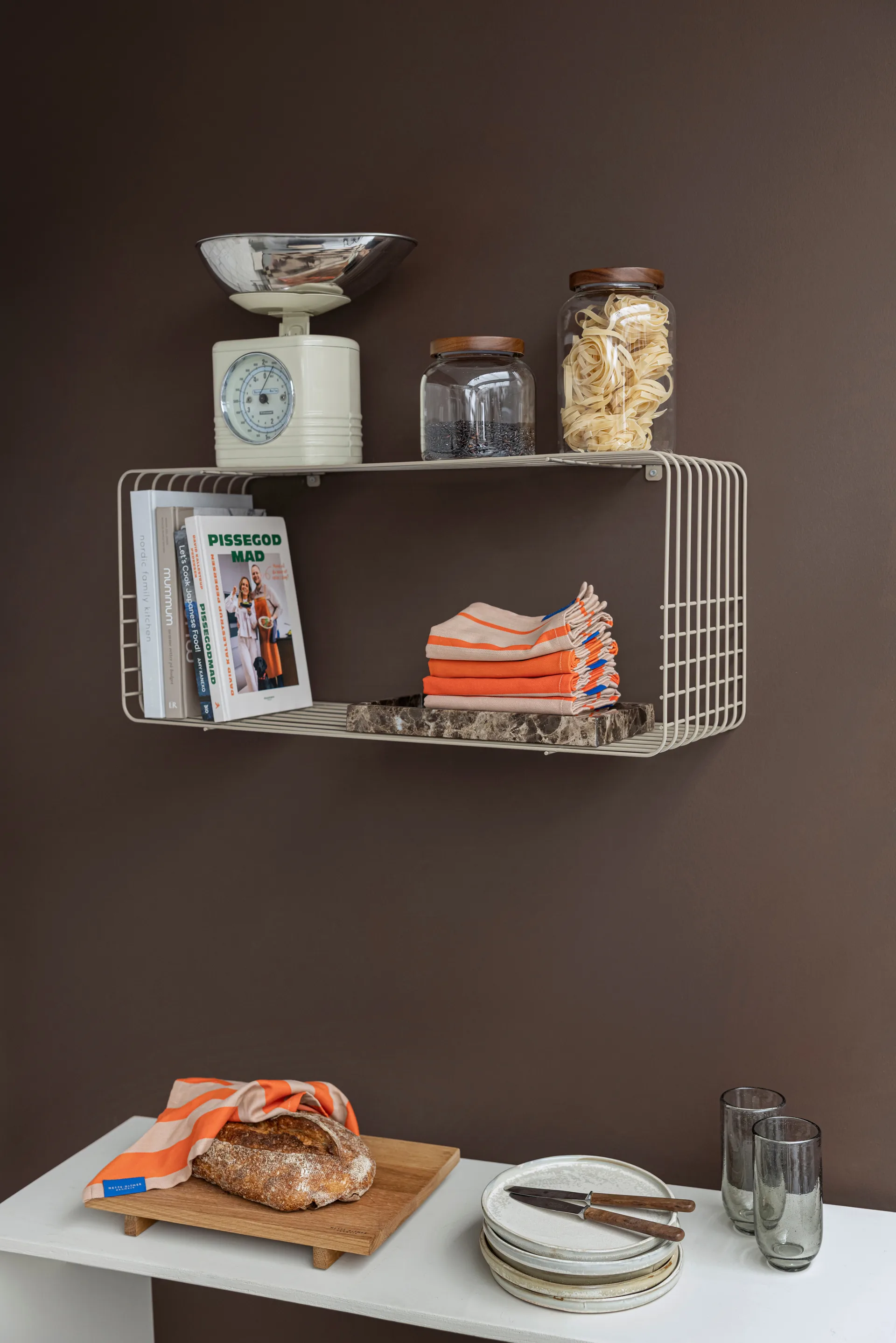 Wire wandrek, Sand, 31x70x26 cm Mette Ditmer