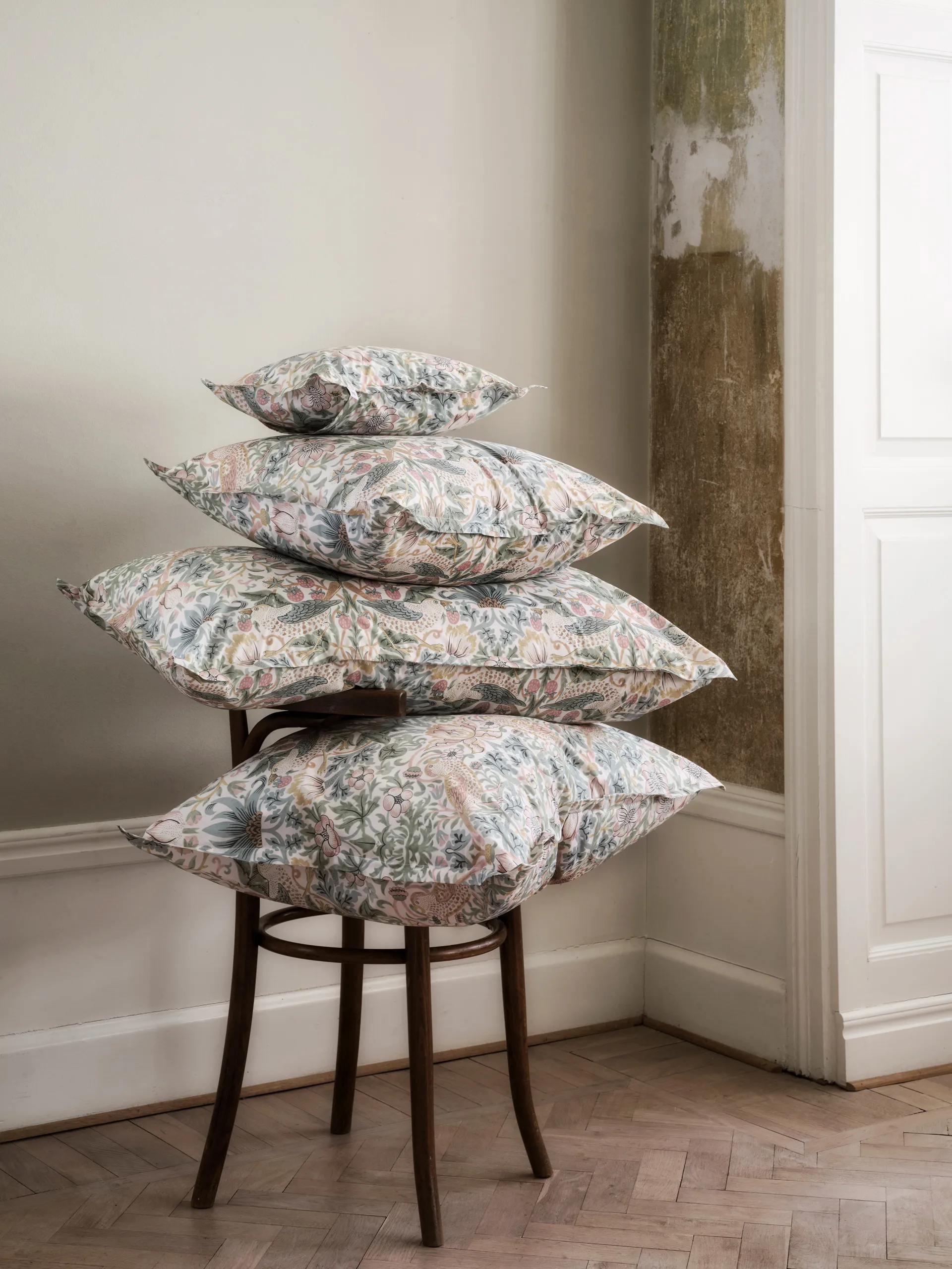 Morris & Co. Strawberry Thief Dekbedovertrek, Groen, 150x210 cm Mille Notti