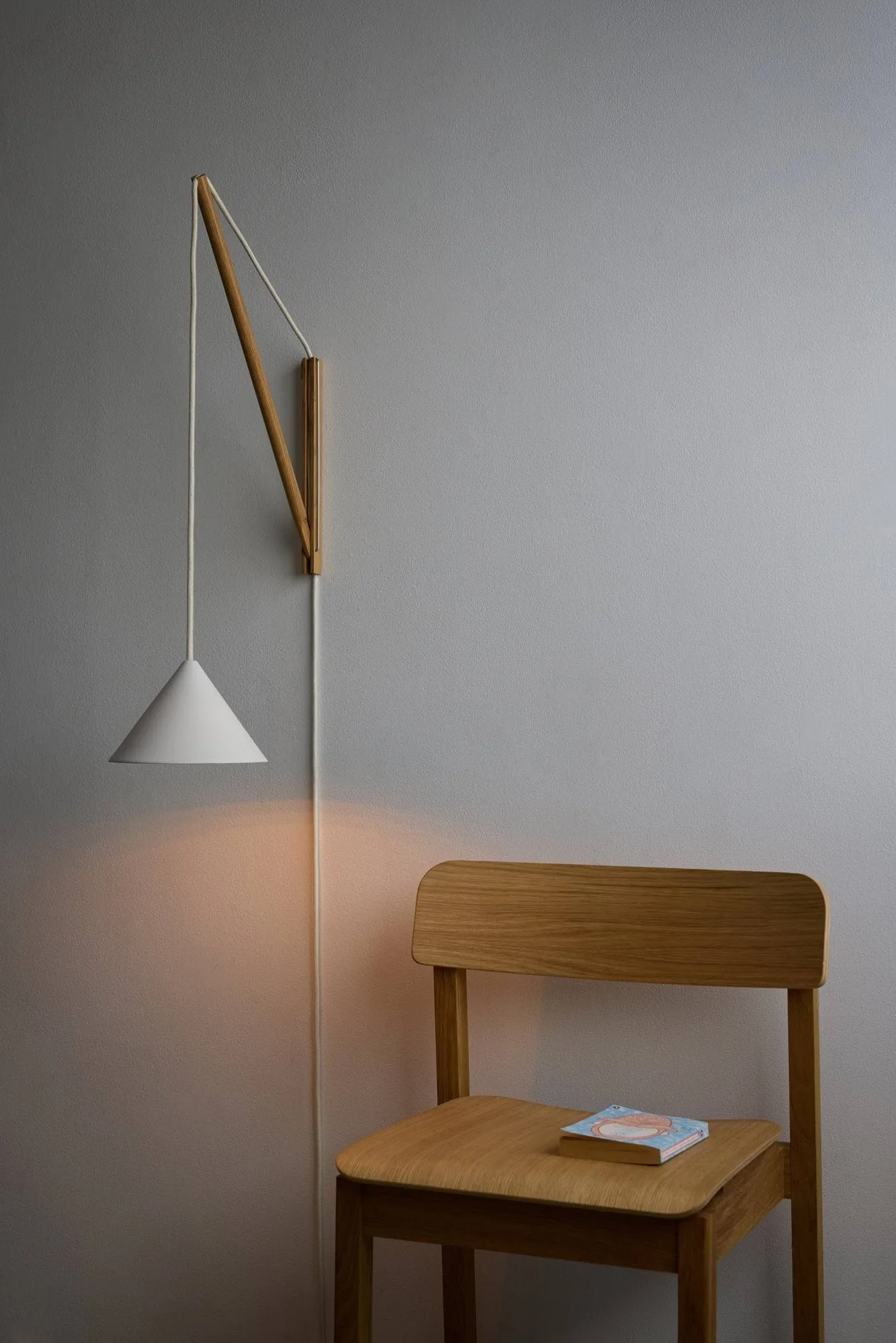 hangende wandlamp, eik-wit MOEBE