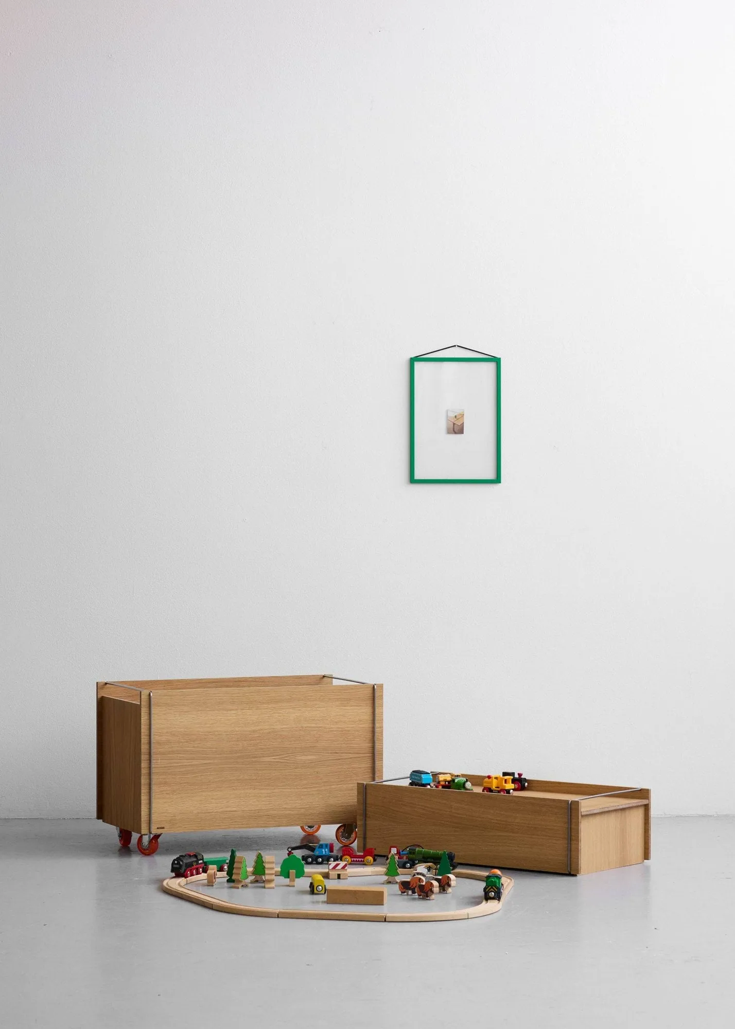 Moebe opbergdoos, Geolied eiken-roestvrij staal, low, 16,5x60x31 cm MOEBE