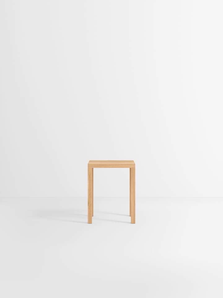 Moebe Peg kruk 35x27,5x44 cm, Eikenhout MOEBE