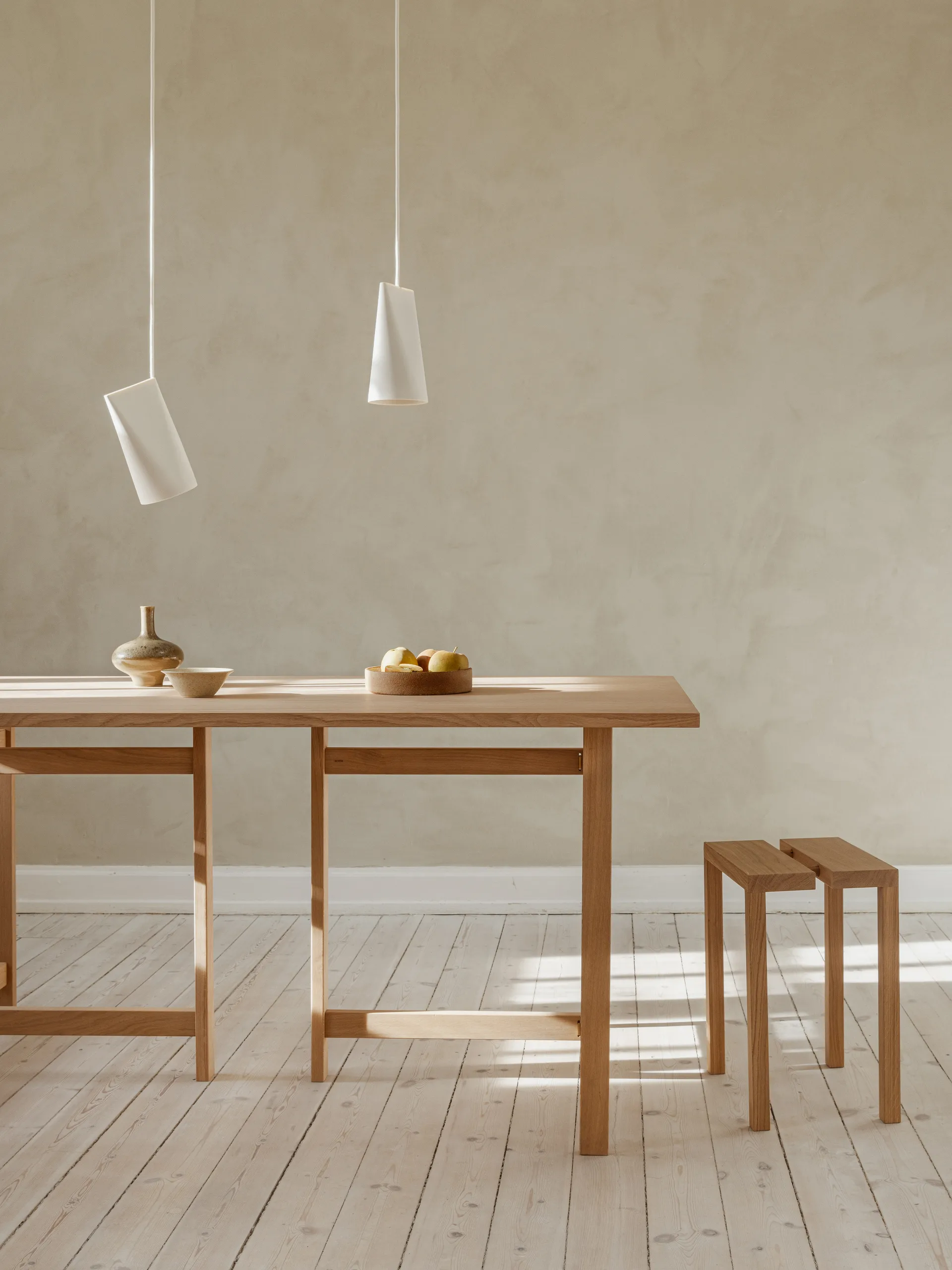 Moebe rechthoekige eettafel, Burgundy, 160x90 cm MOEBE