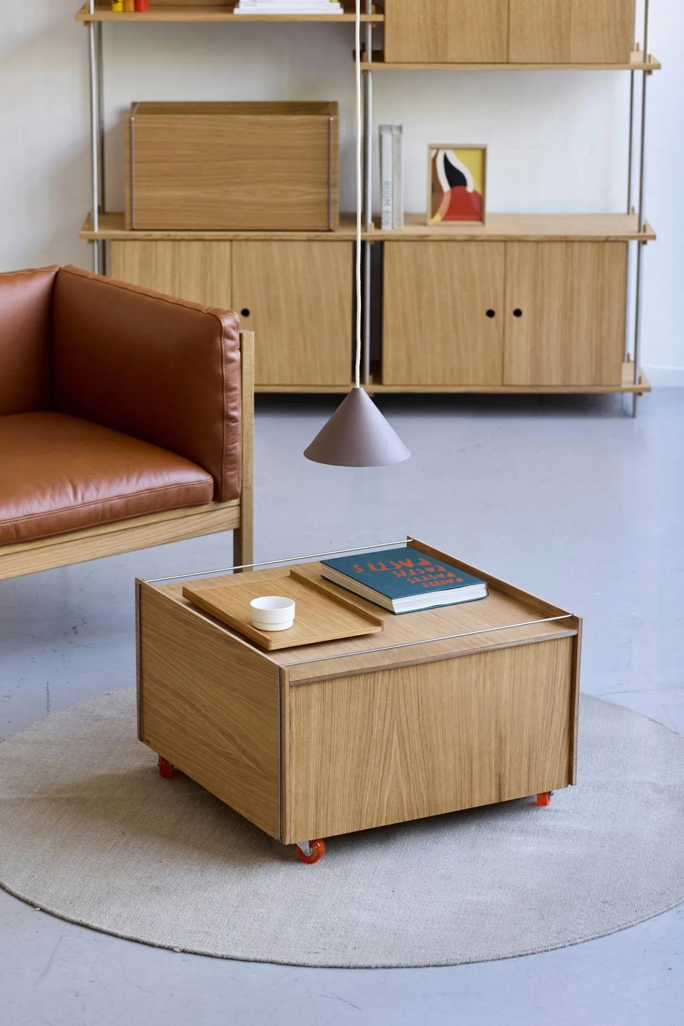 Moebe Storage Chest salontafel met opbergruimte, Geolied eiken-roestvrij staal, 60x61x38.2 cm MOEBE