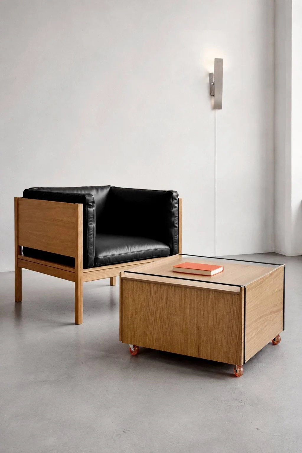 Moebe Storage Chest salontafel met opbergruimte, Geolied eiken-roestvrij staal, 60x61x38.2 cm MOEBE