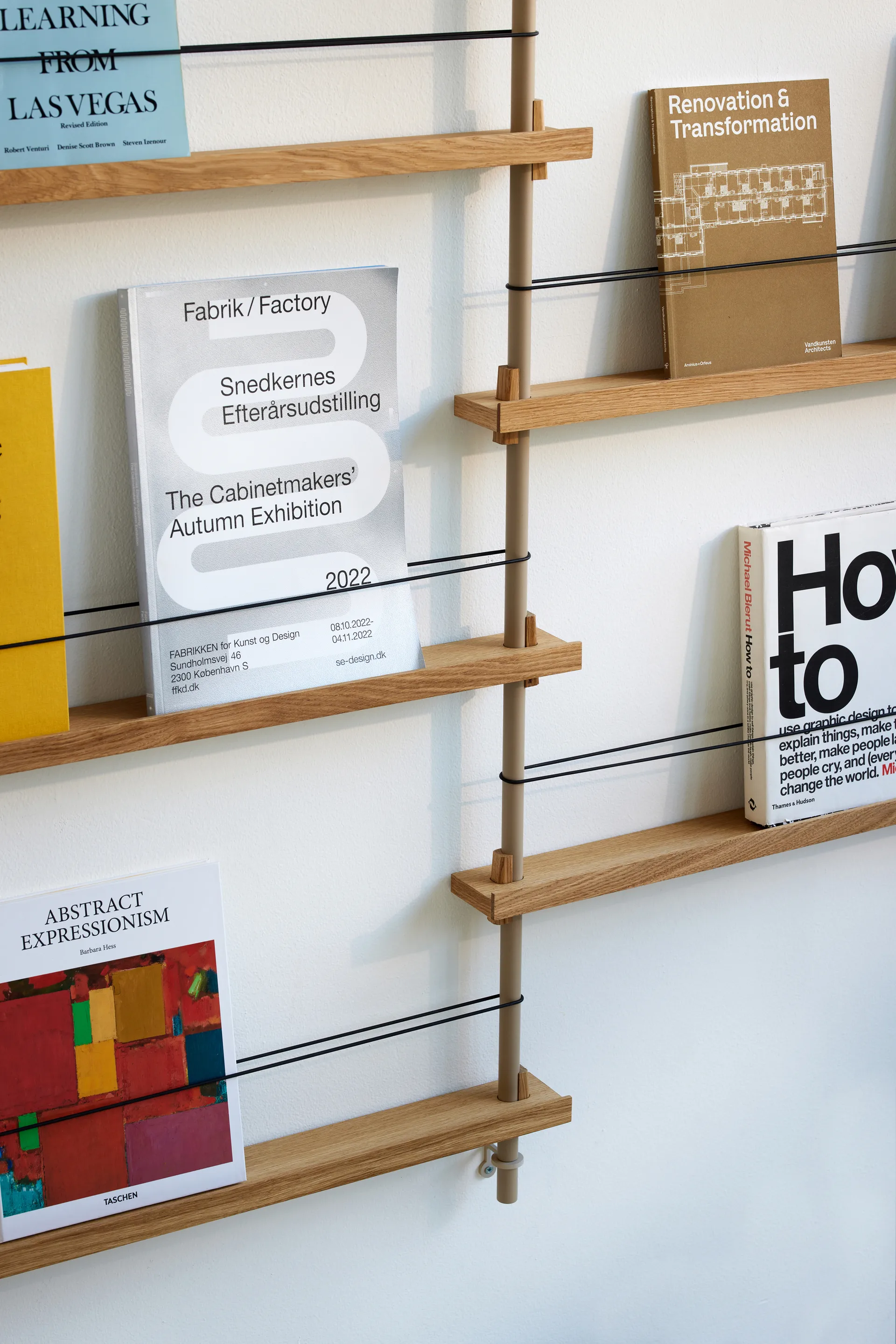 Moebe tijdschriftstandaard, Oak-grey MOEBE