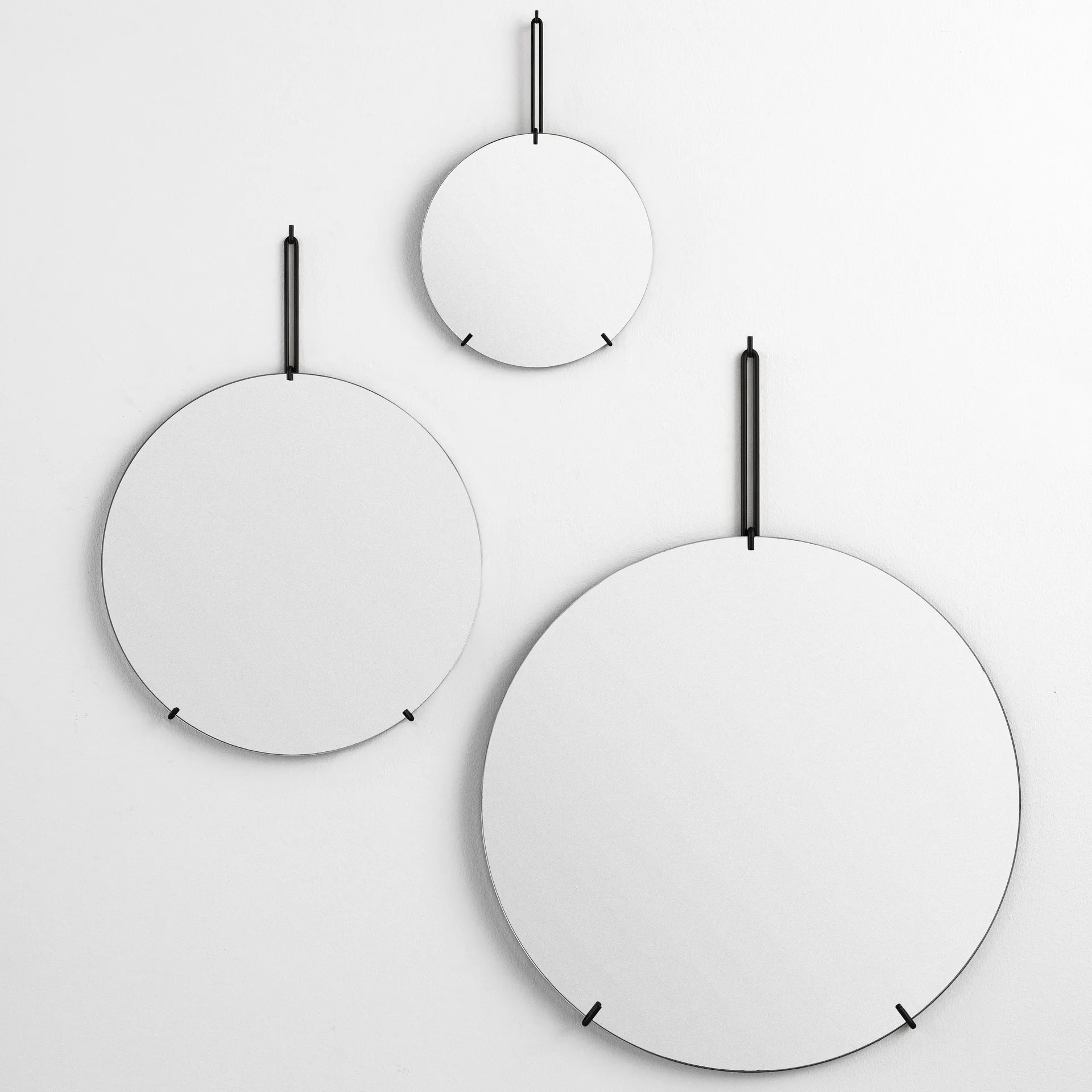Moebe wall mirror Ø 70 cm, Zwart MOEBE