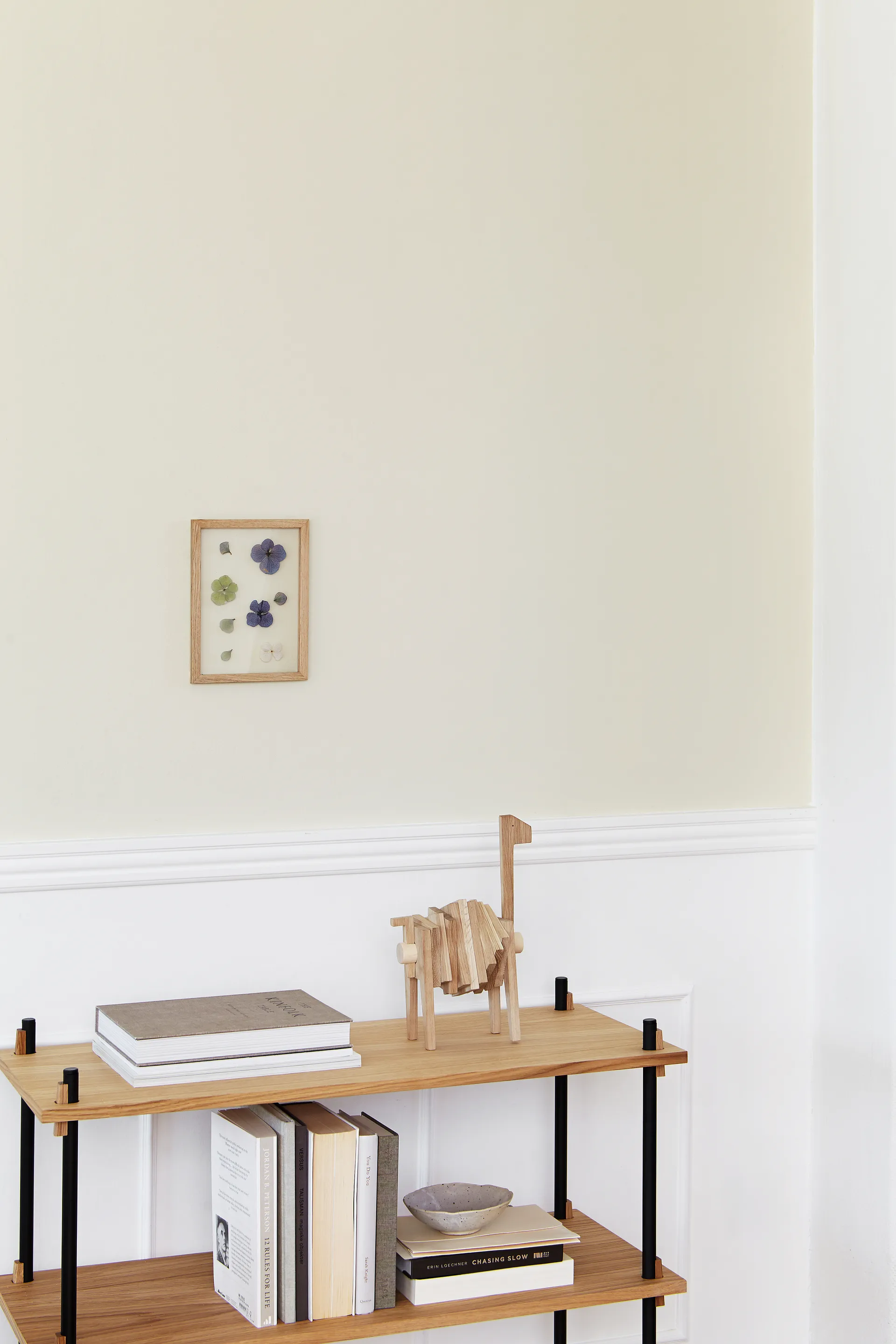 Polygrif eikenhouten sculptuur 21x32 cm, Wood, black MOEBE