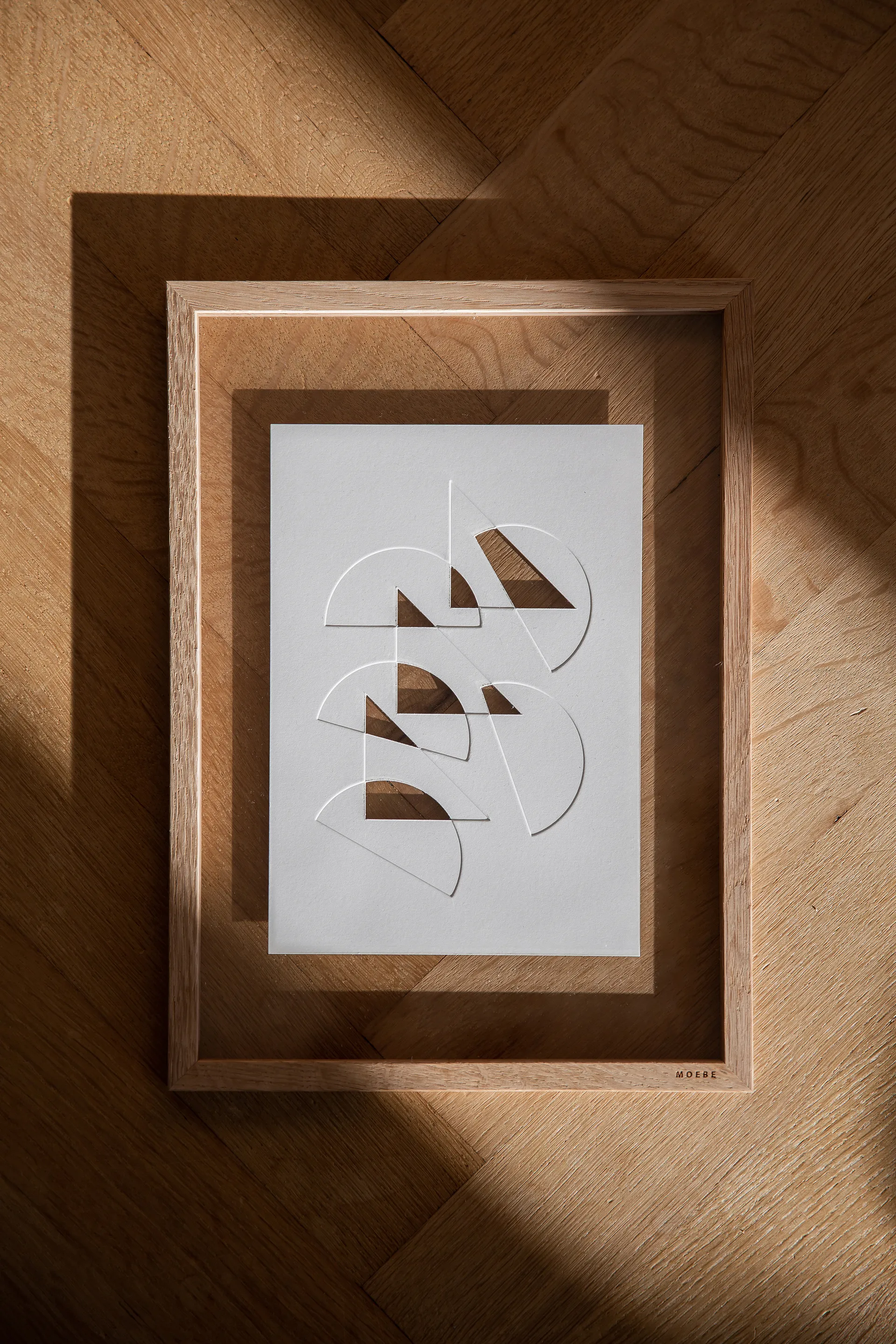 Relief kunstwerk half moons & triangles 21x29,7 cm, Off White MOEBE