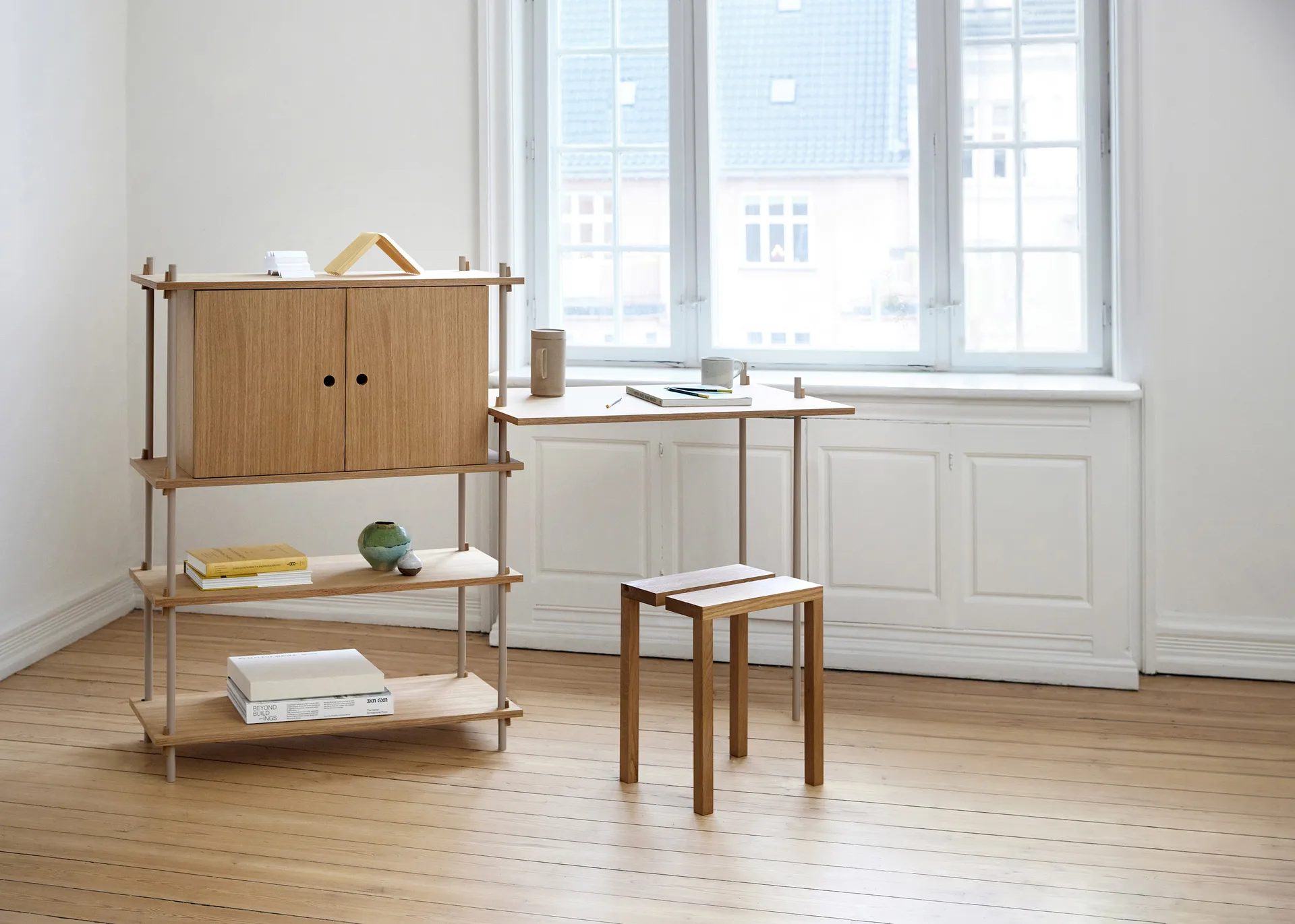 Shelving System plank met kast, Eiken-warmgrijs, 163x85x35 cm, S.85.2.C MOEBE