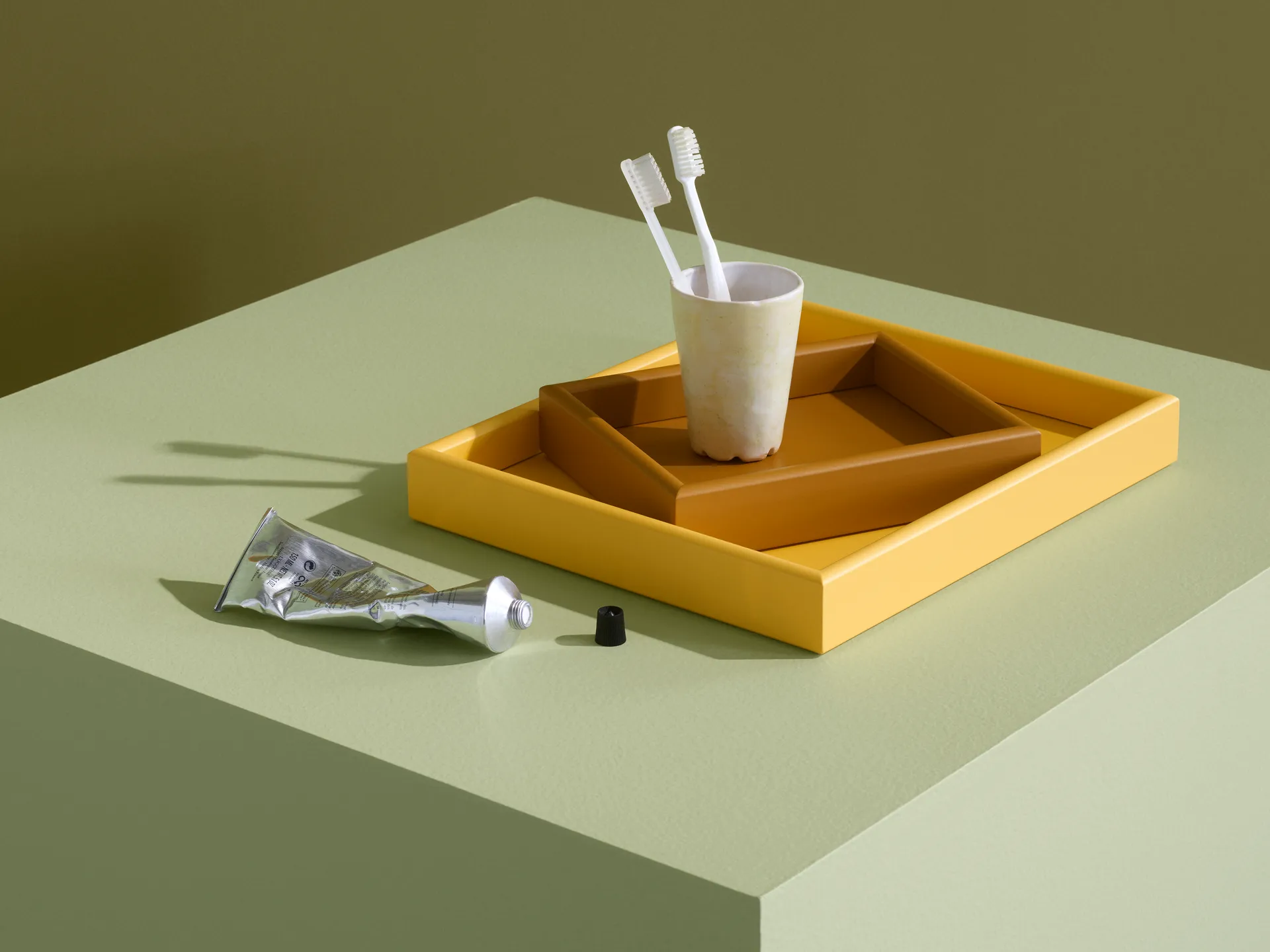 Arrange dienblad medium 27,3x32,6 cm, Acacia Montana