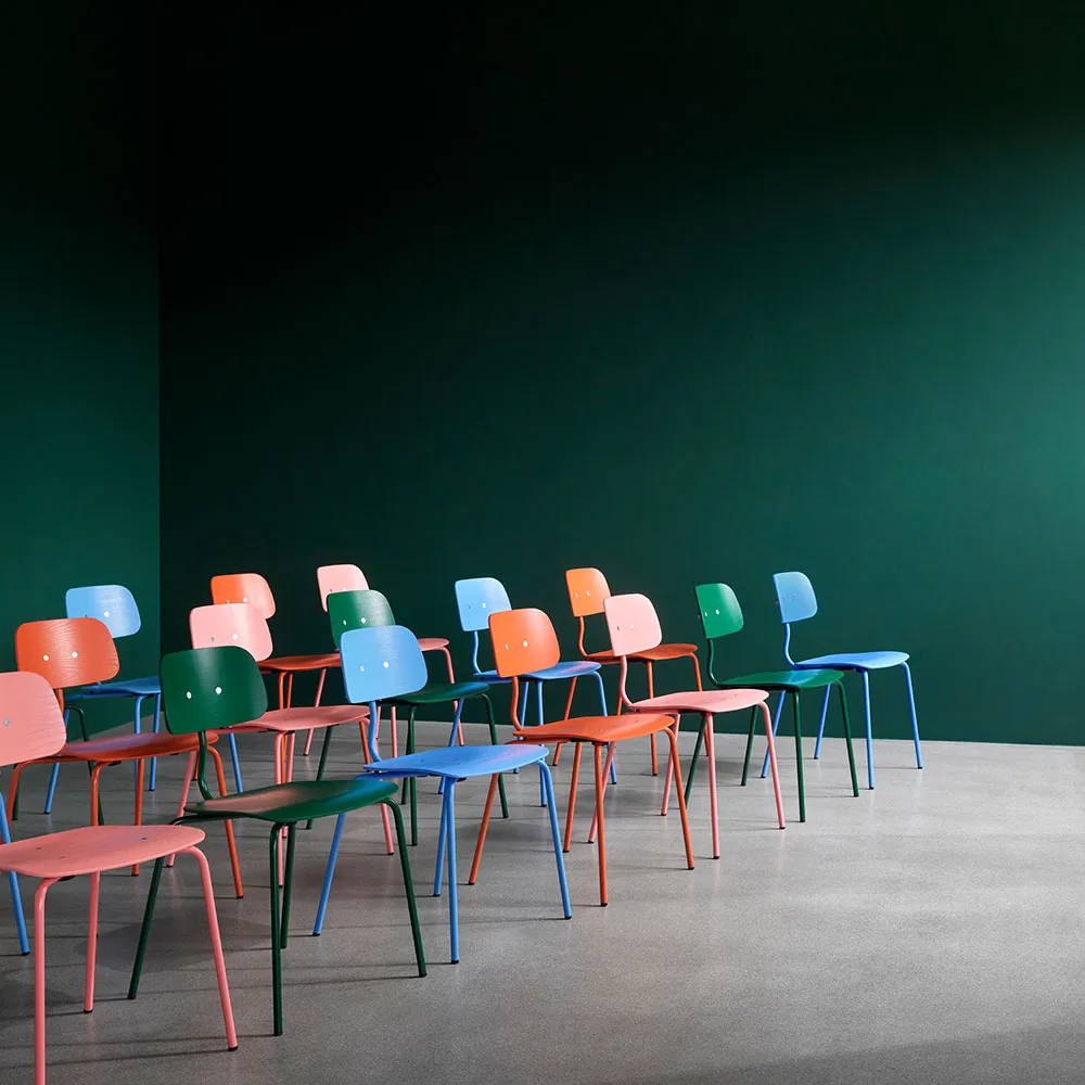 Kevi 2060 stoel, hokkaido162gelakt onderstel-gebeitst essenhout Montana