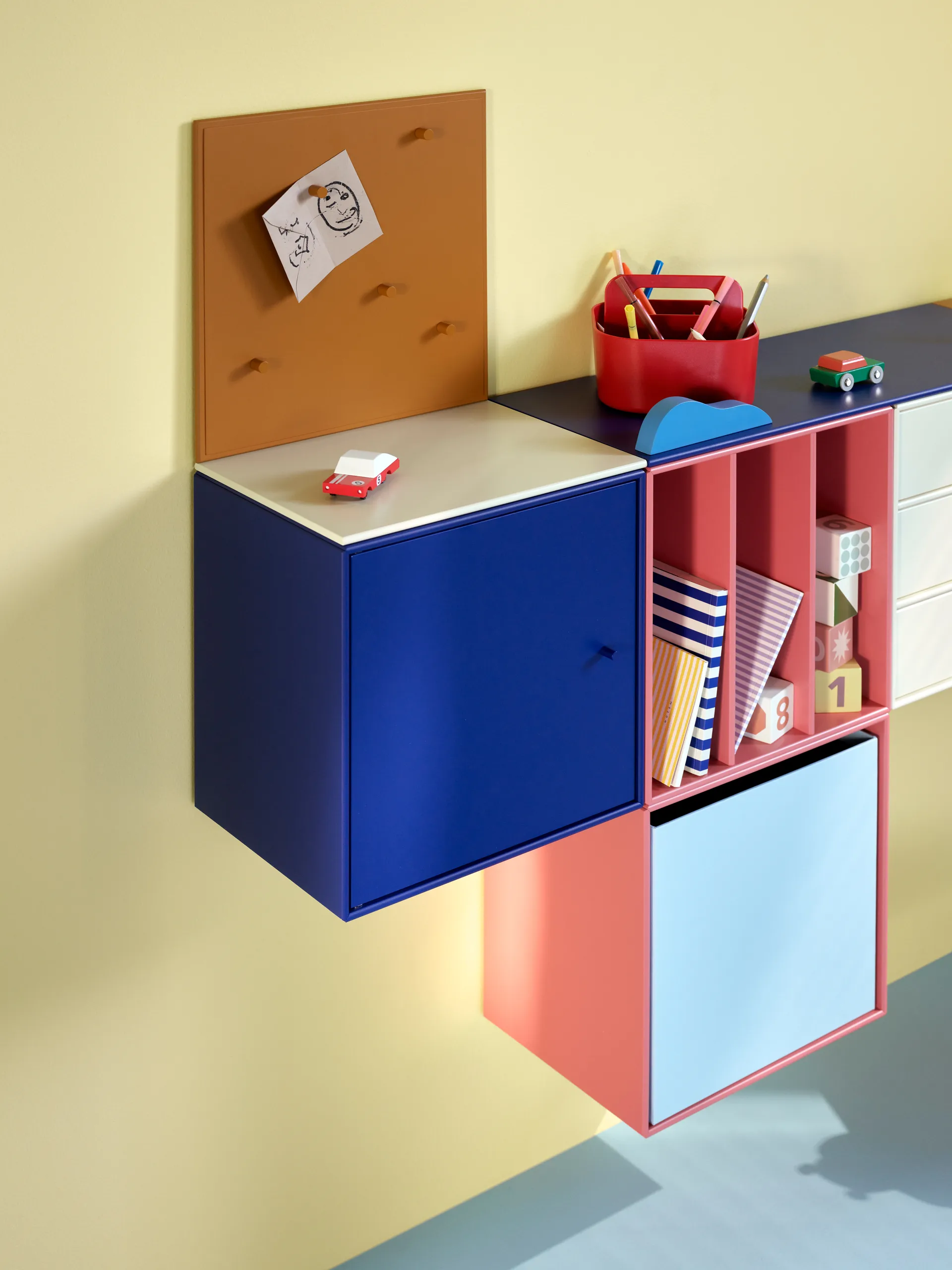 Montana Mini 1003 kastje 35x35 cm, Monarch Montana