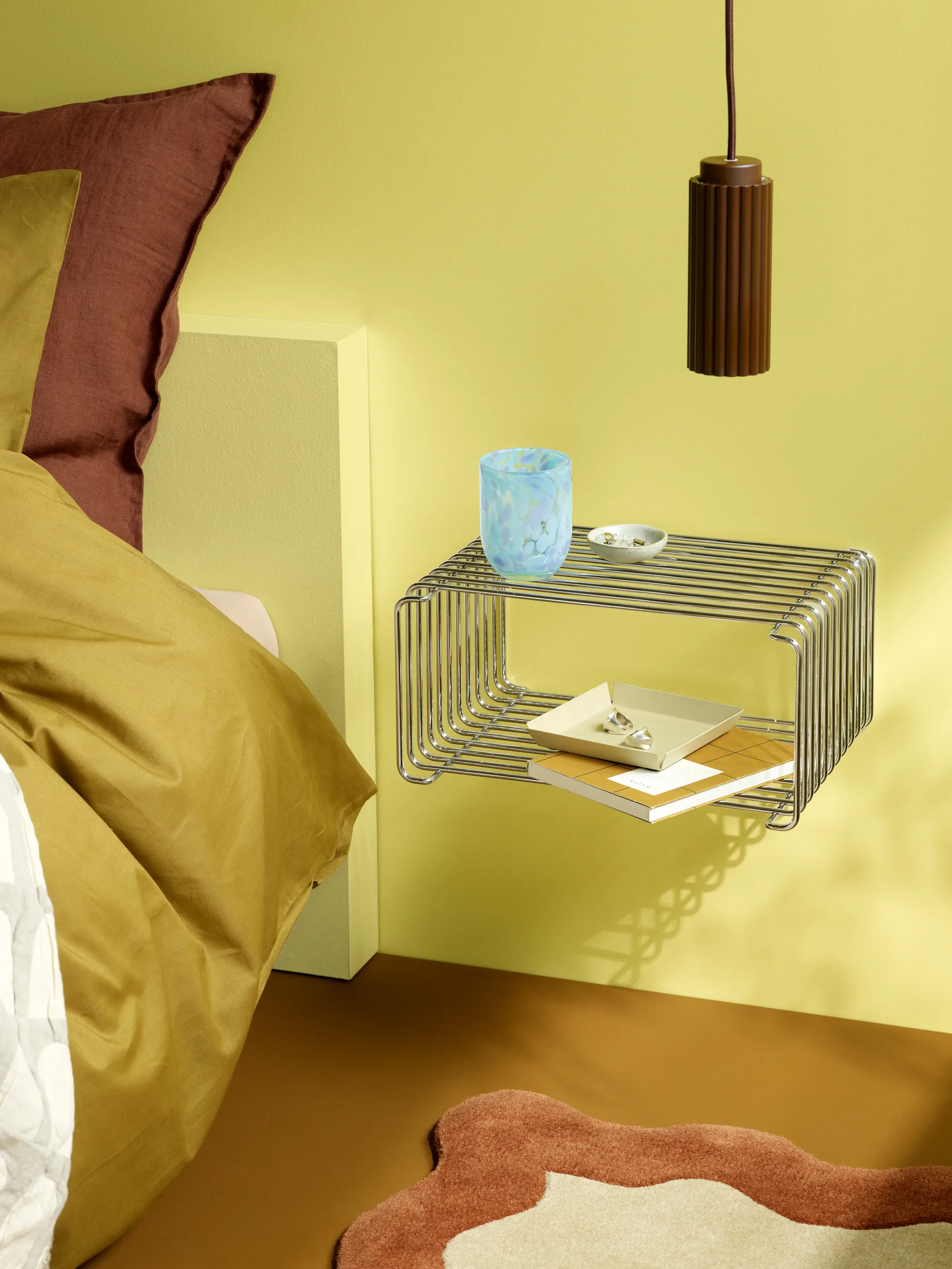 Panton Wire Half Height plank 34,8x17,2x25,7 cm, Chrome Montana