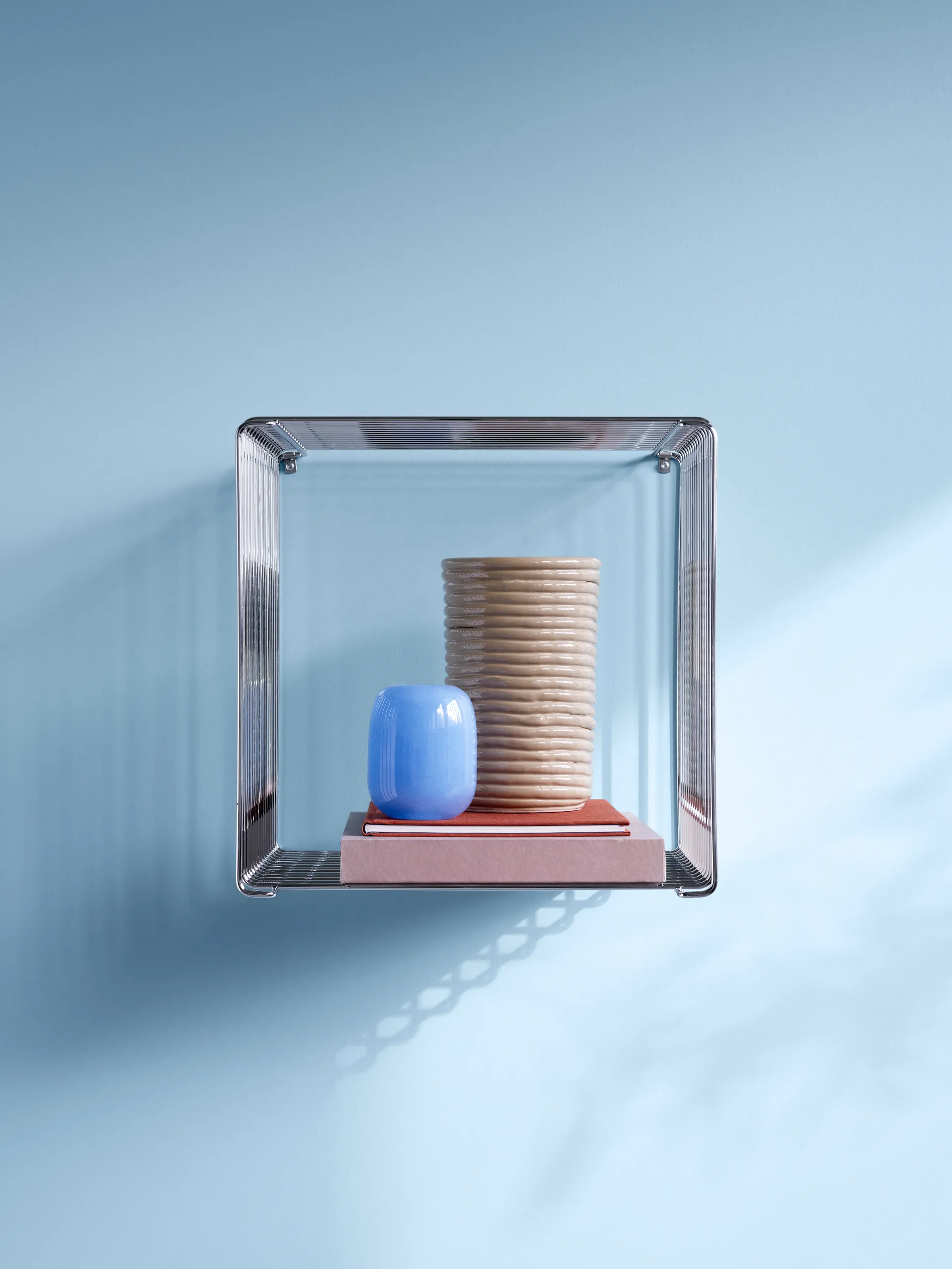 Panton Wire Single plank 34,8x34,8x25,7 cm, Chrome Montana