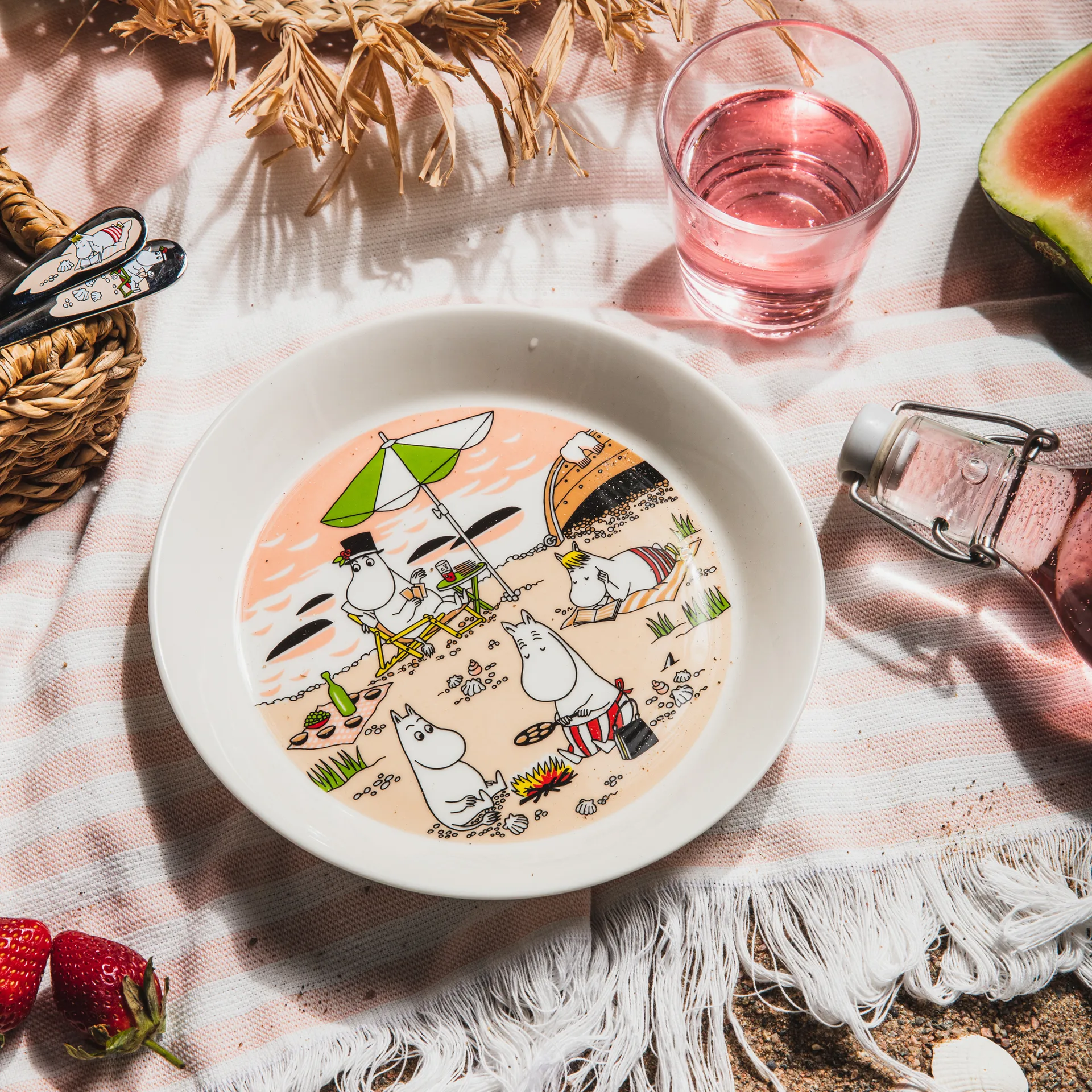 Samen Moomin bord 2021, 19 cm Moomin Arabia