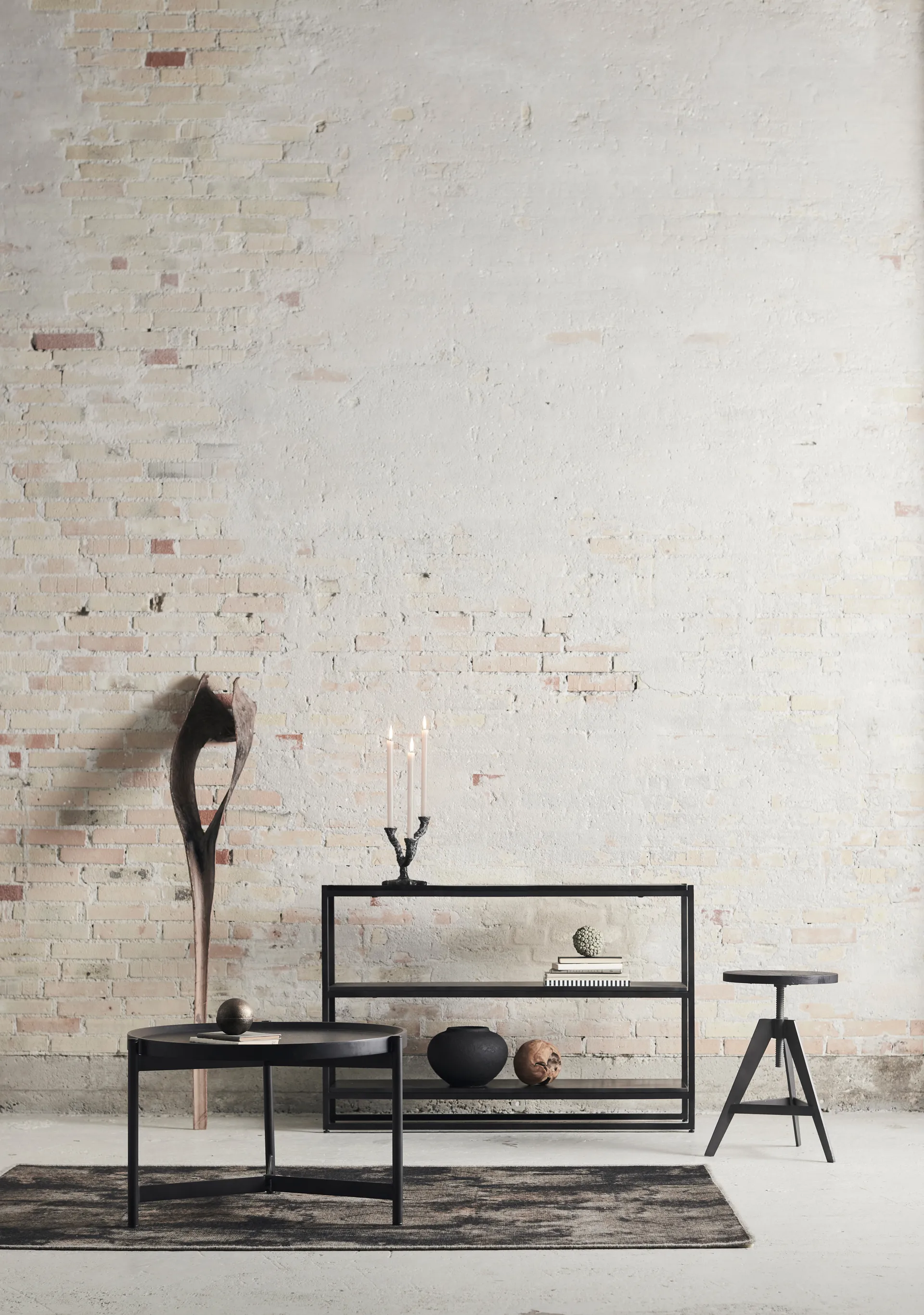 Ava kandelaar 22 cm, Antiek grijs MUUBS